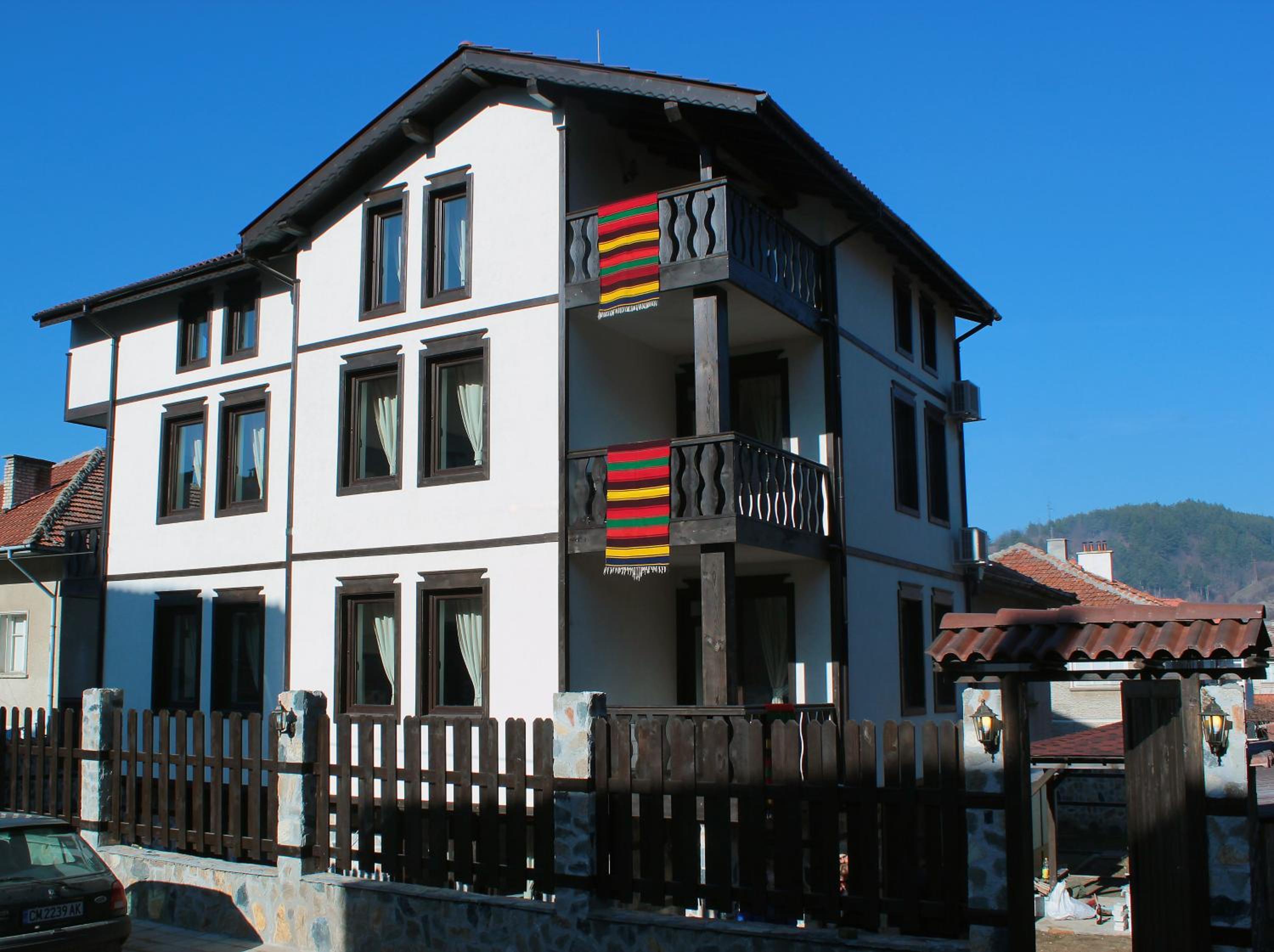 Topalovi Guest House