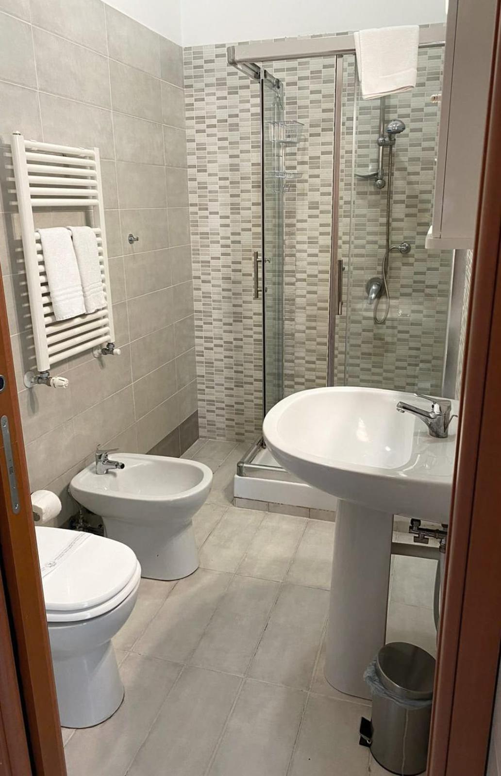 De Gasperi House- Elegante appartamento,con terrazza,nel cuore di Napoli