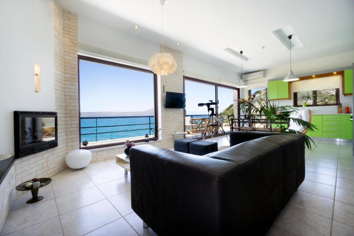 Ostria Seaside Home view 4