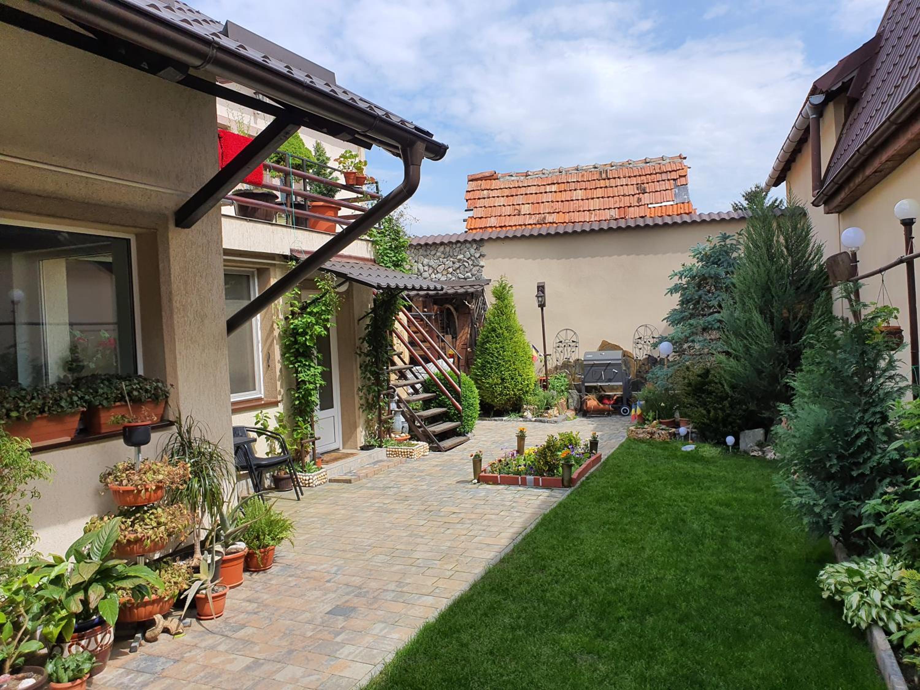 Rasnov Retreat