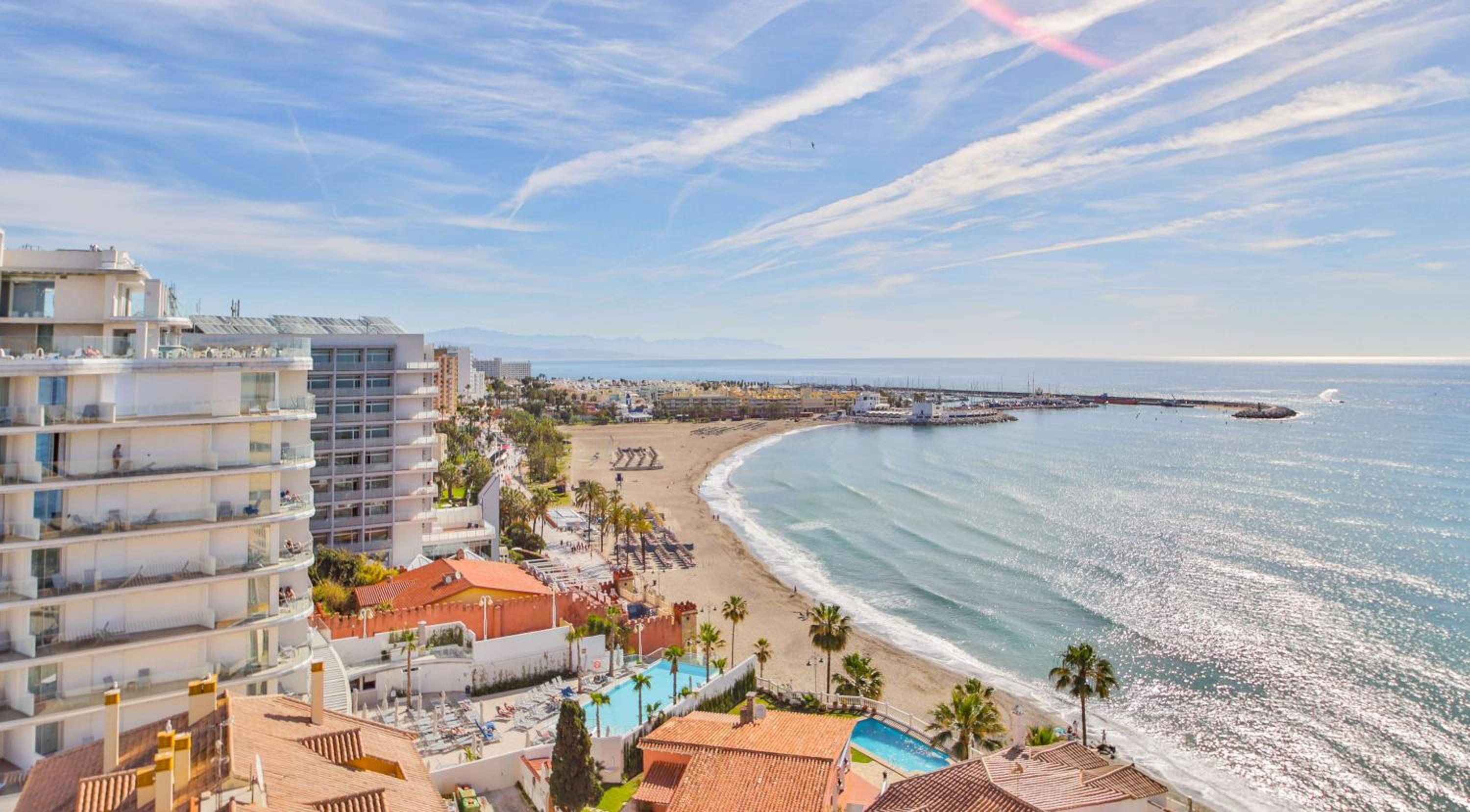 Estupendo apartamento con vistas al mar view 2