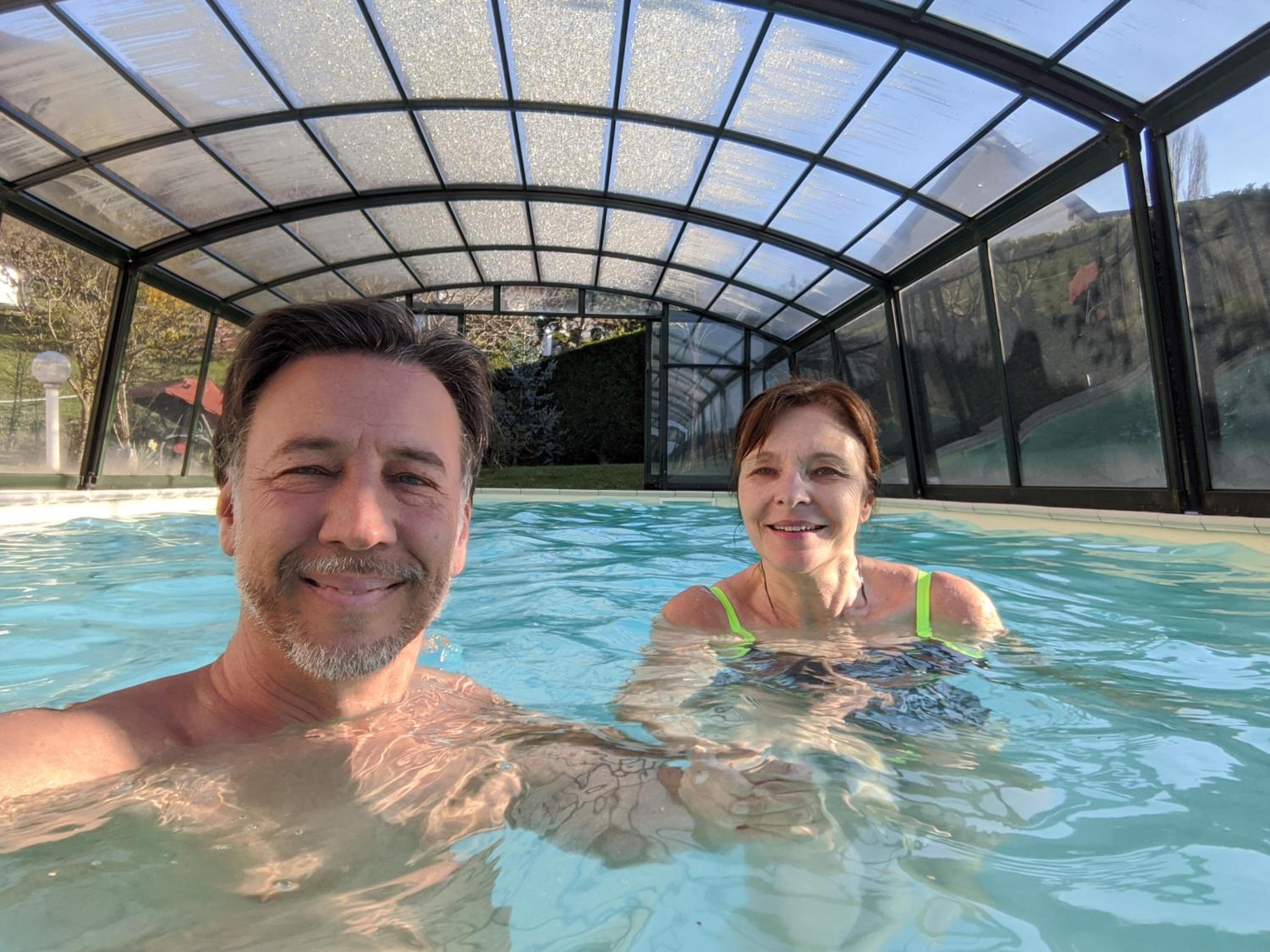 Chalet de TARA - Grand appartement esprit chalet - piscine chauffée - Genève view 2