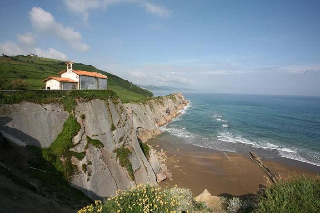 Photo 43