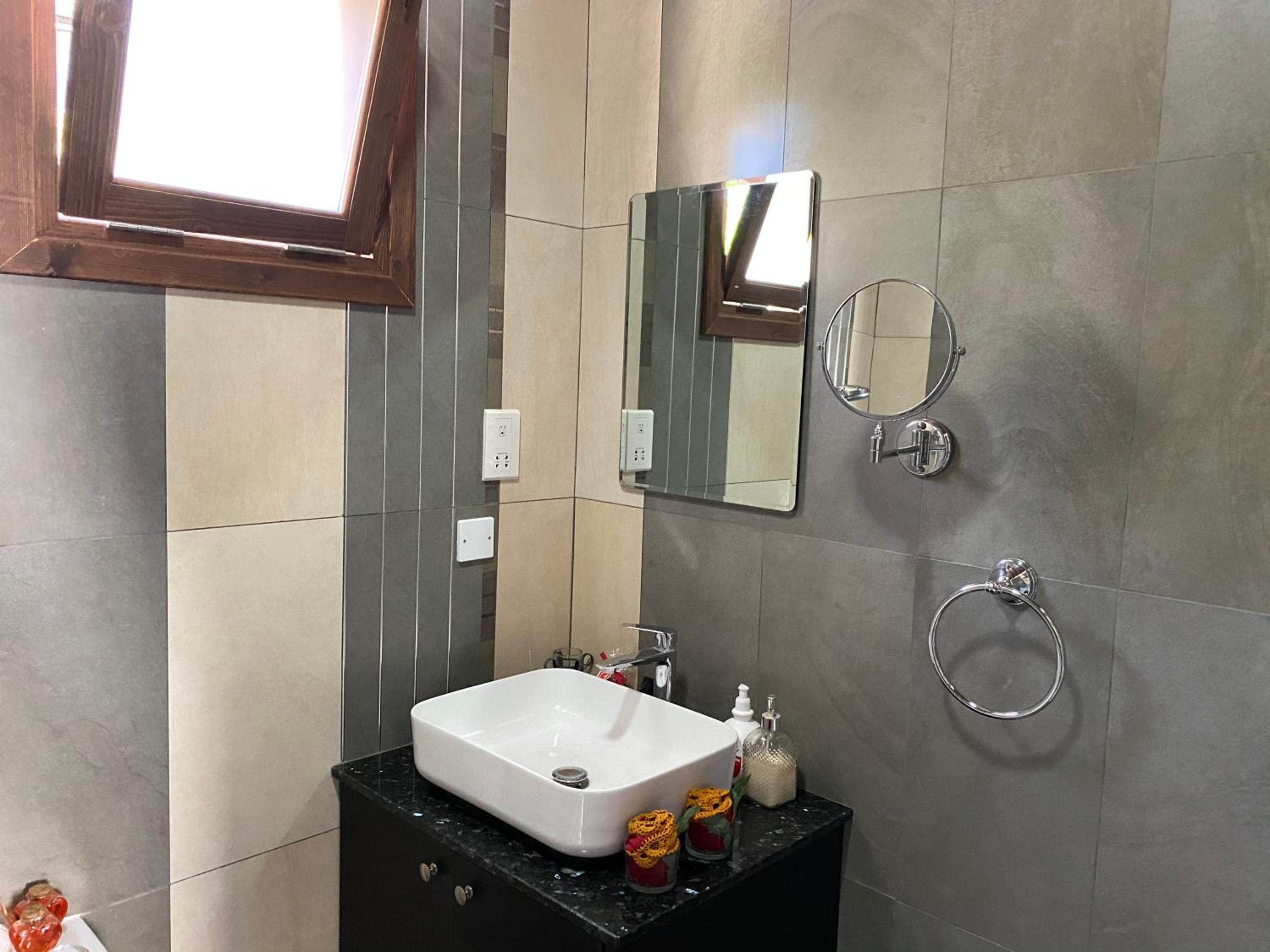 C-elena Suite
