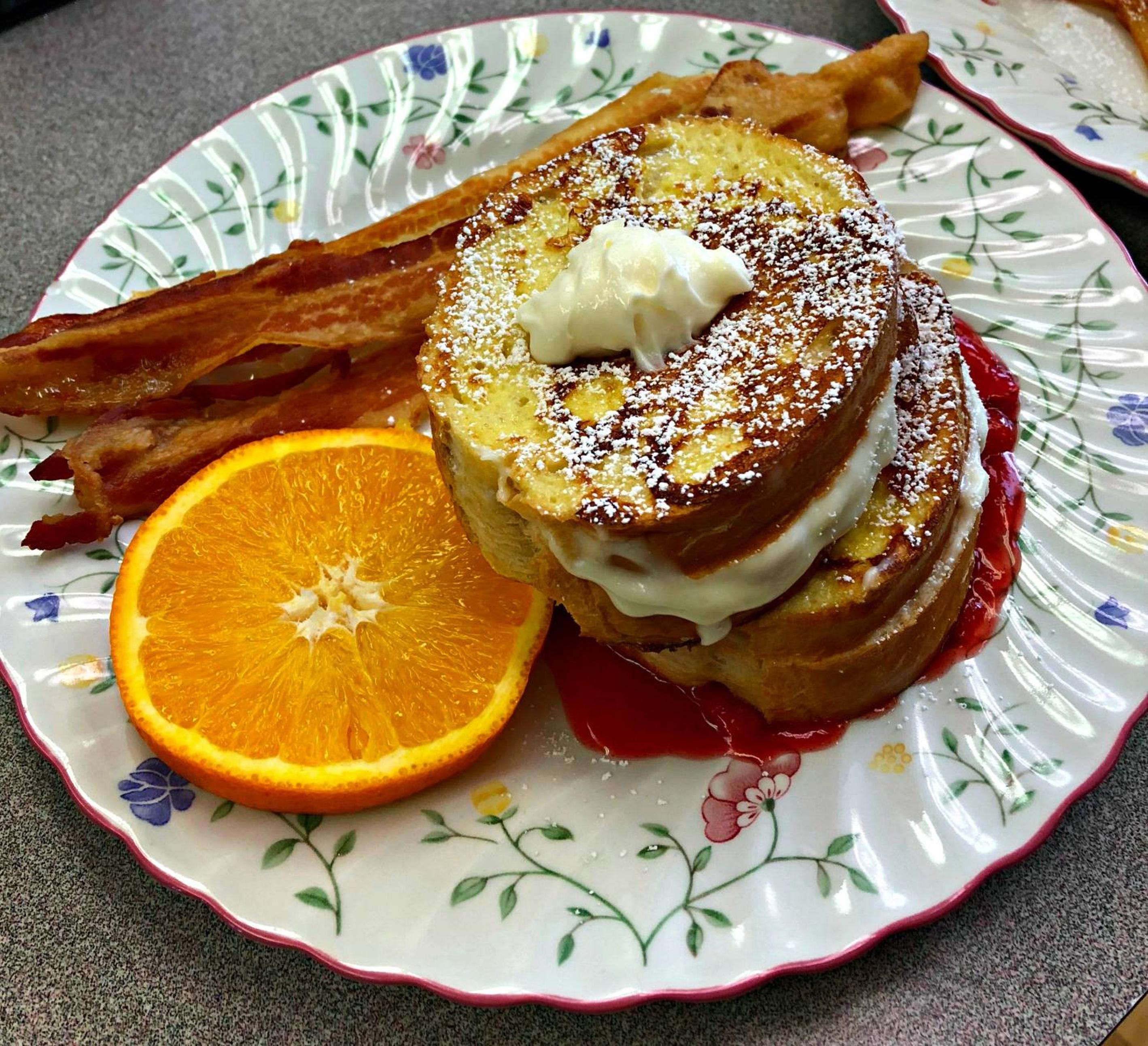 Sutherland House Victorian Bed and Breakfast