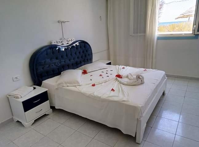 Houria House Sable D'or view 3