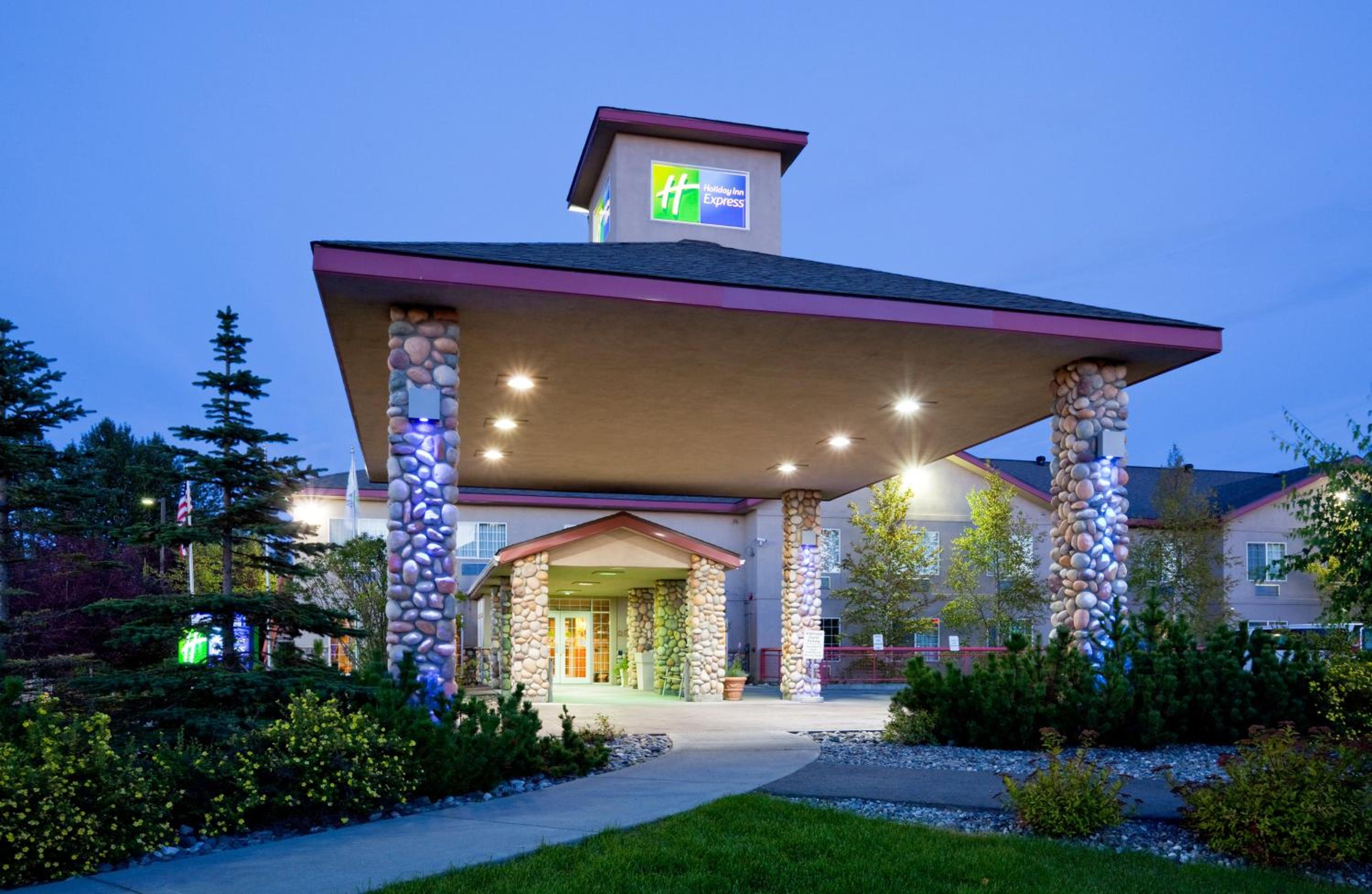 Hotel Holiday Inn Express Anchorage, an IHG Hotel - Image 1