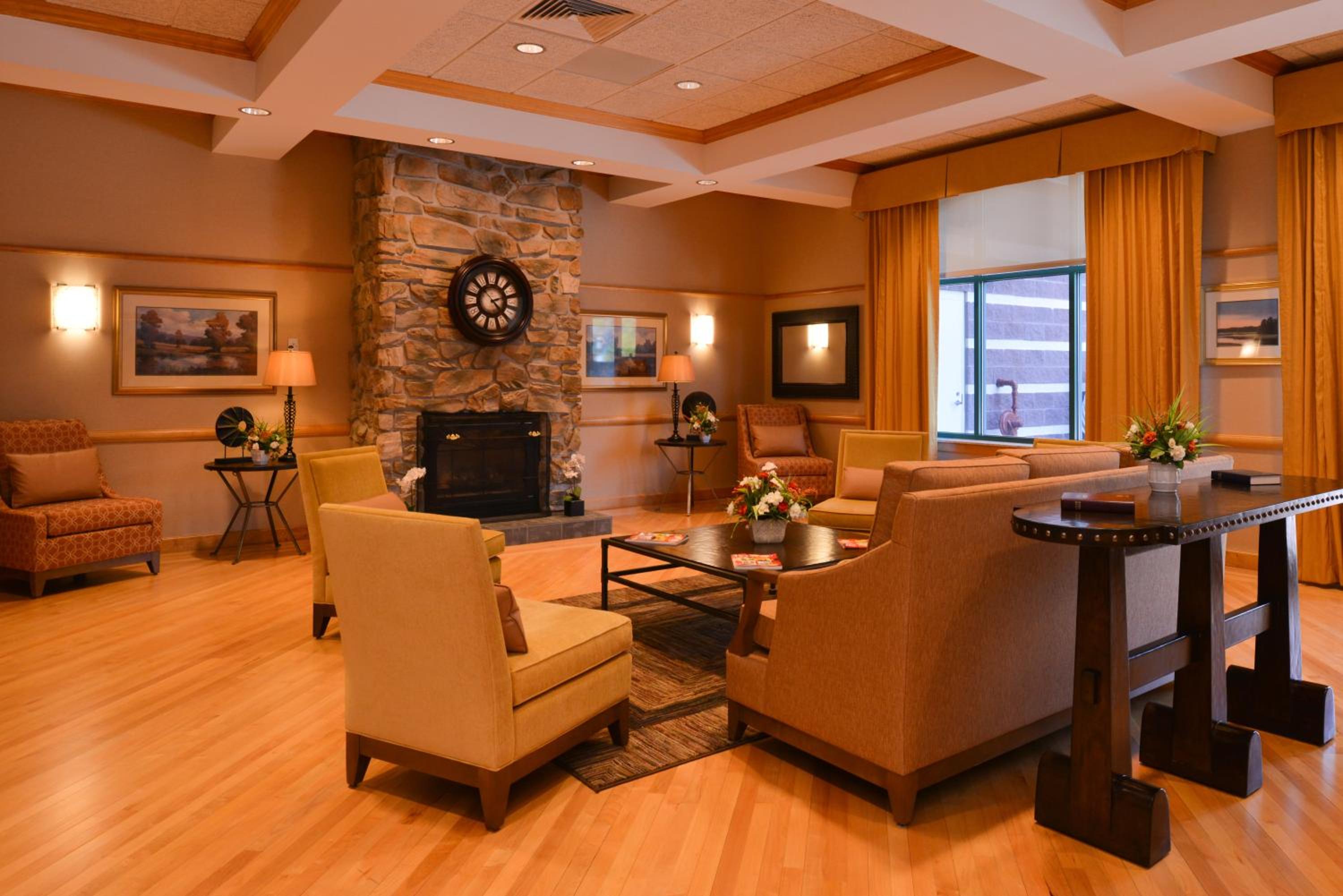 Bedford Vacations - Holiday Inn Express Breezewood, an IHG Hotel - Property Image 3