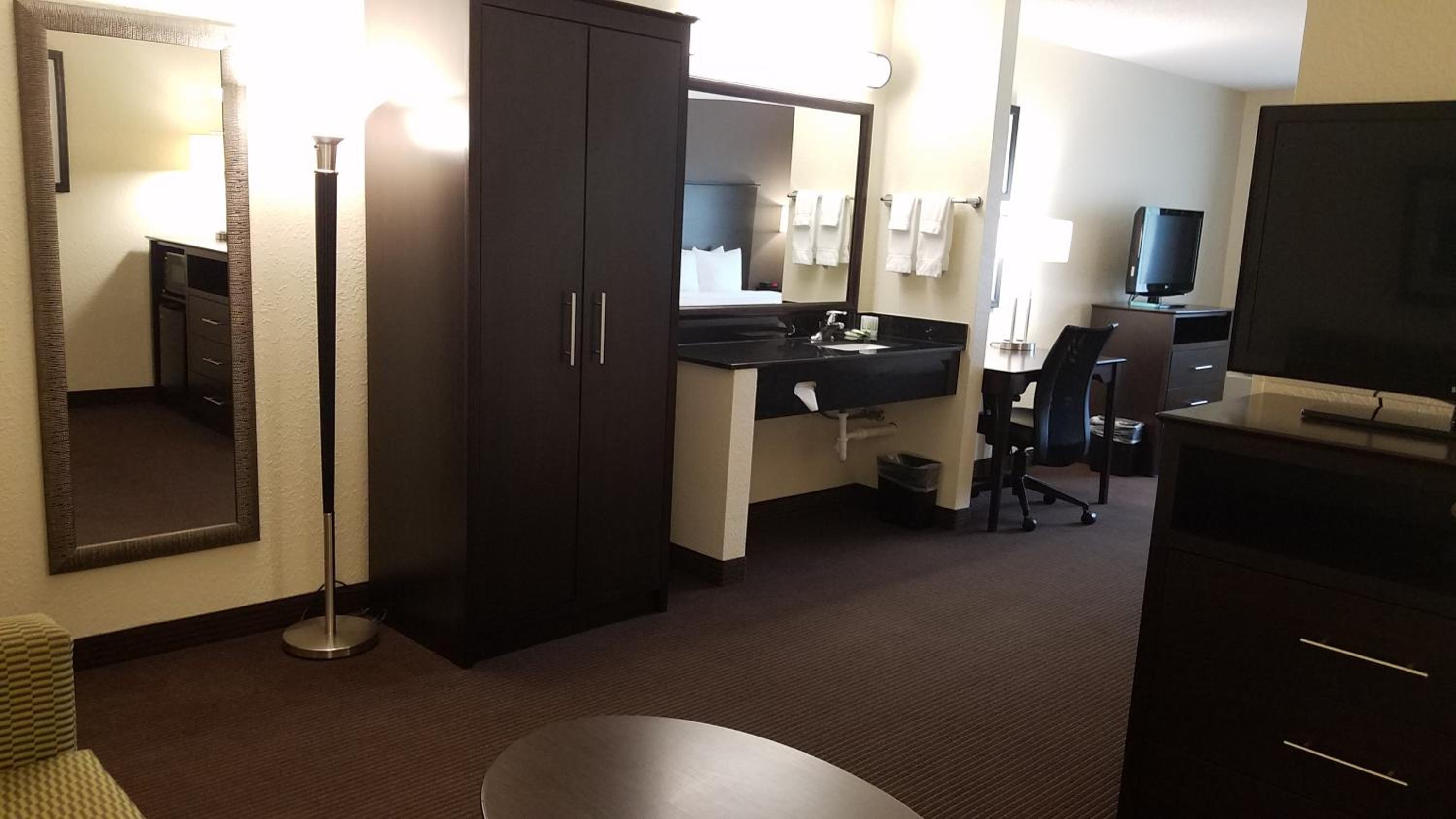 AmericInn by Wyndham Rhinelander view 2