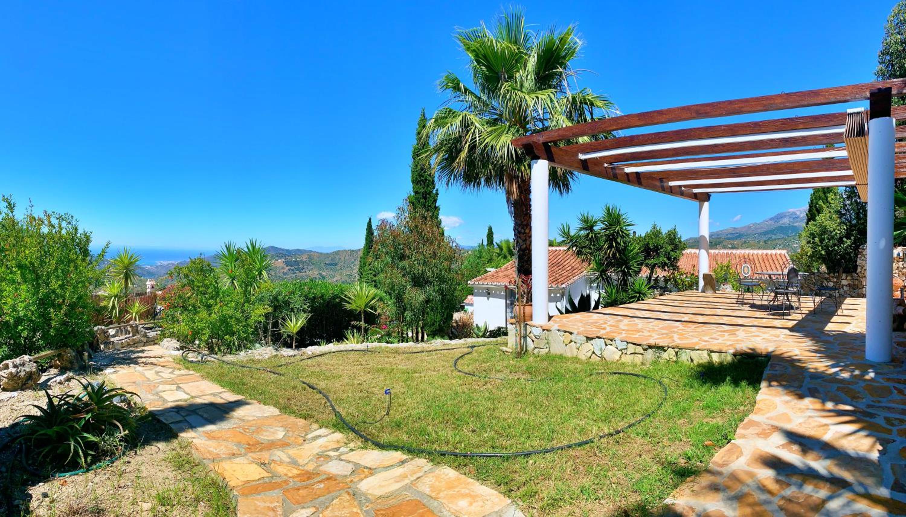 Casa Rural Boas, con vistas impresionantes, Barbacoa en Cómpeta by CostaDelSolEscapes