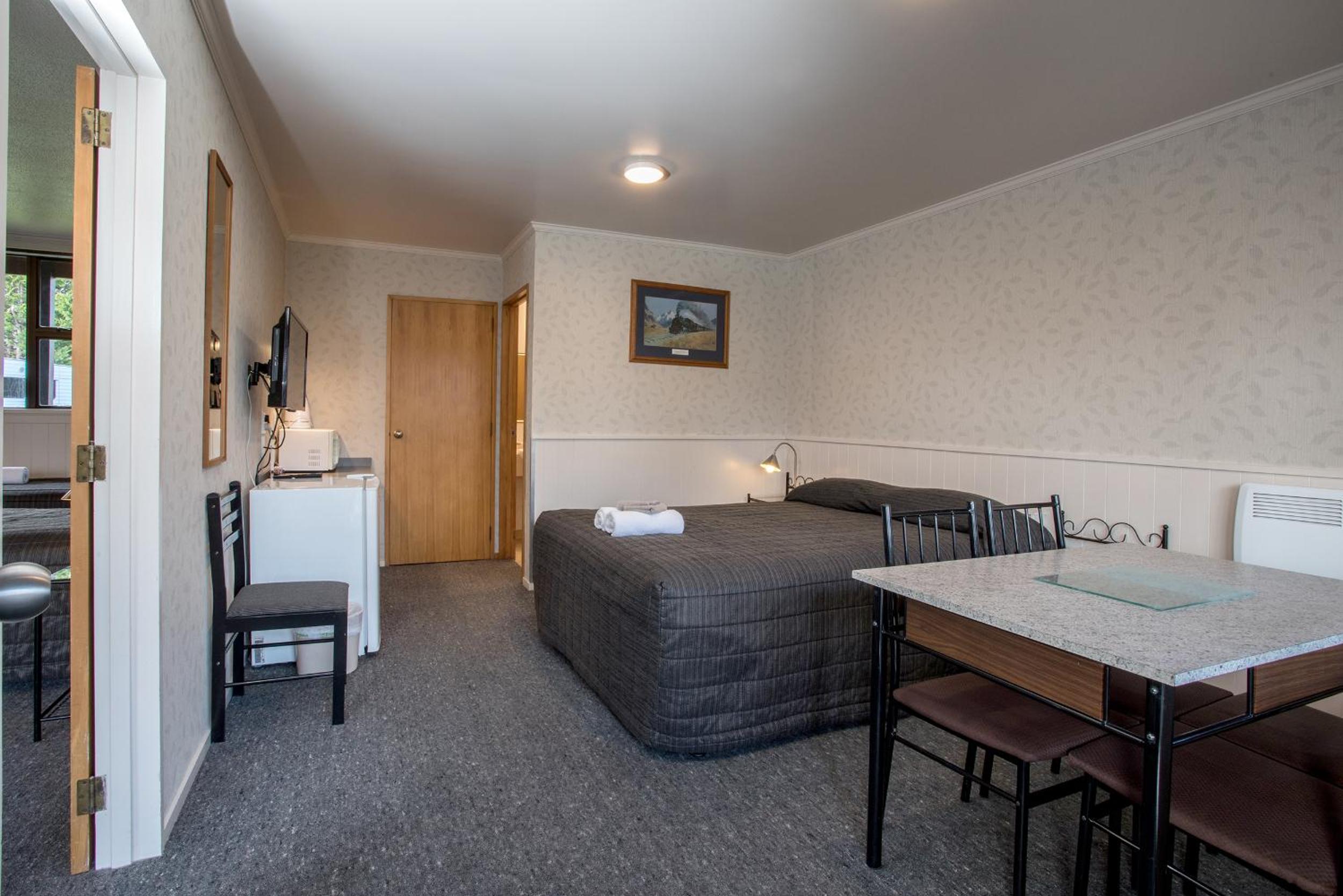 Te Anau Top 10 Holiday Park and Motels