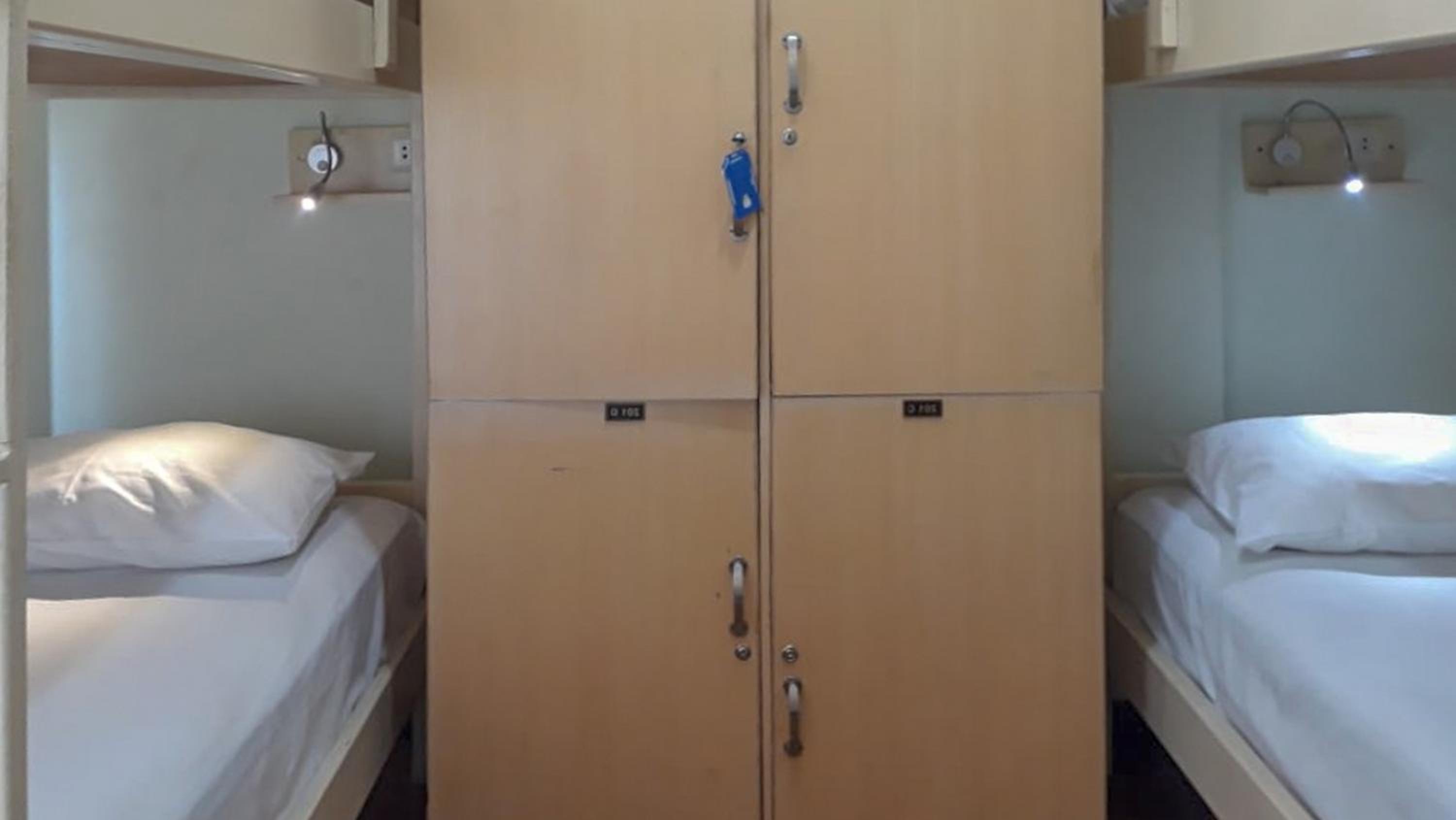 RedDoorz Hostel @ Manado Green Hostel view 2