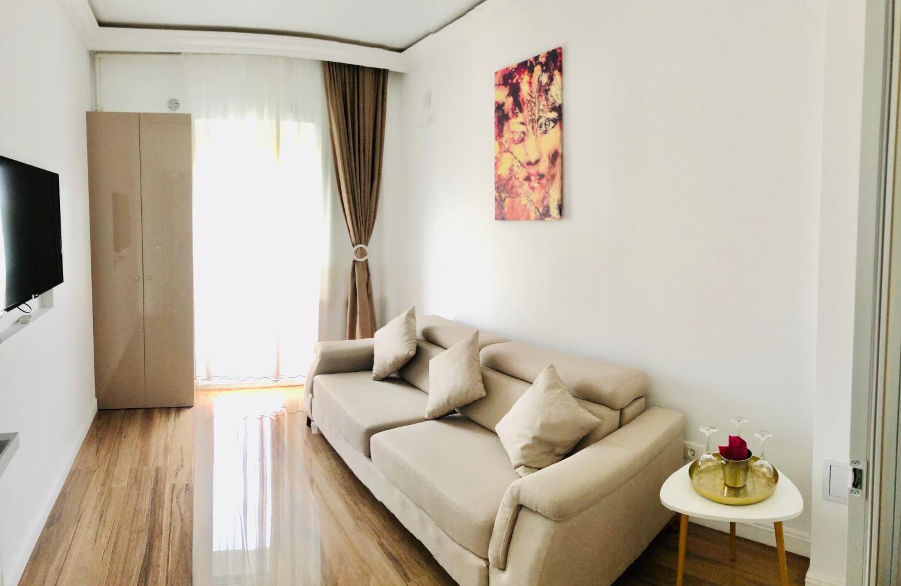 White Tower Mamaia Apartament