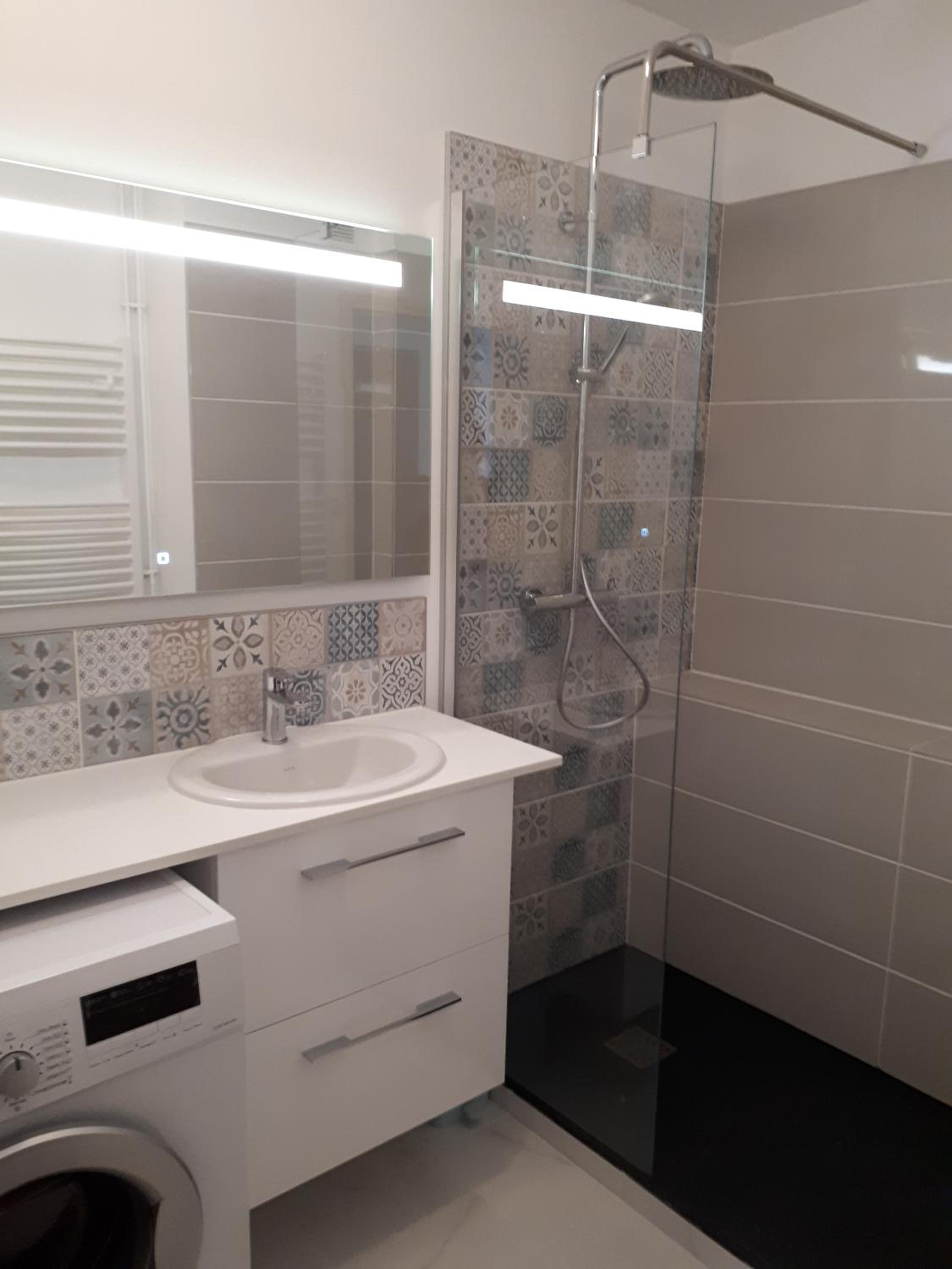 Résidence La Garenne à La Grande Plage, vue mer, piscine et parking privé, 6 personnes
