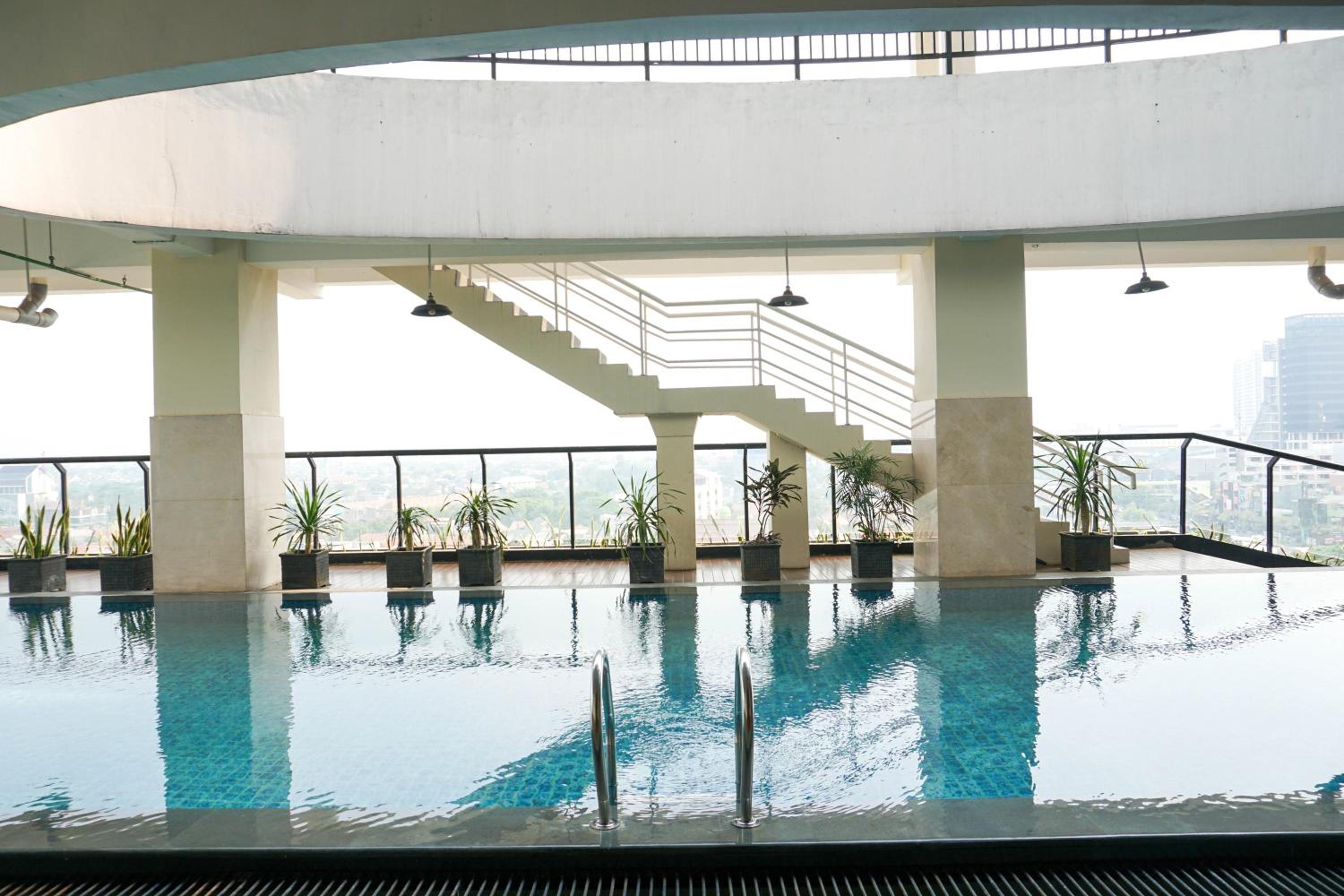 Best Location 1BR Apartment at Atlanta Residences By Travelio