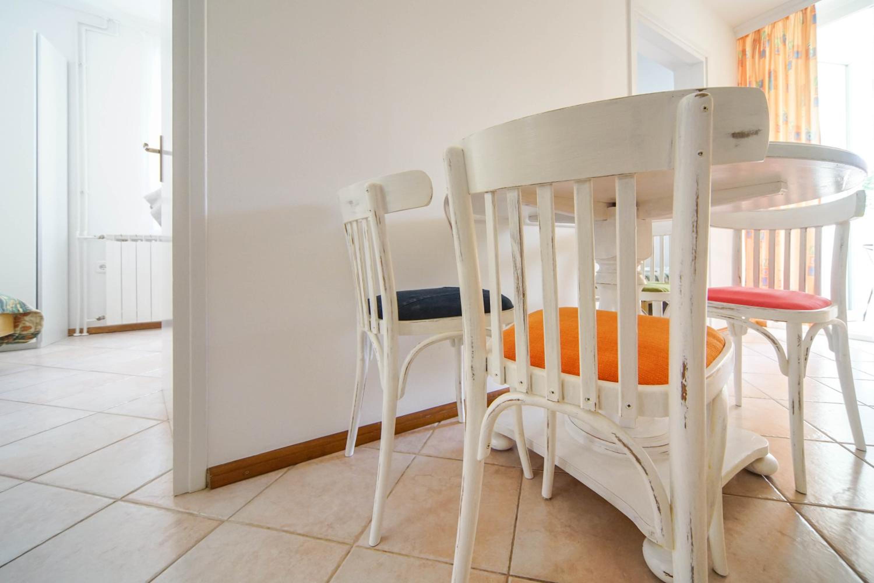 Apartments and Rooms Degra