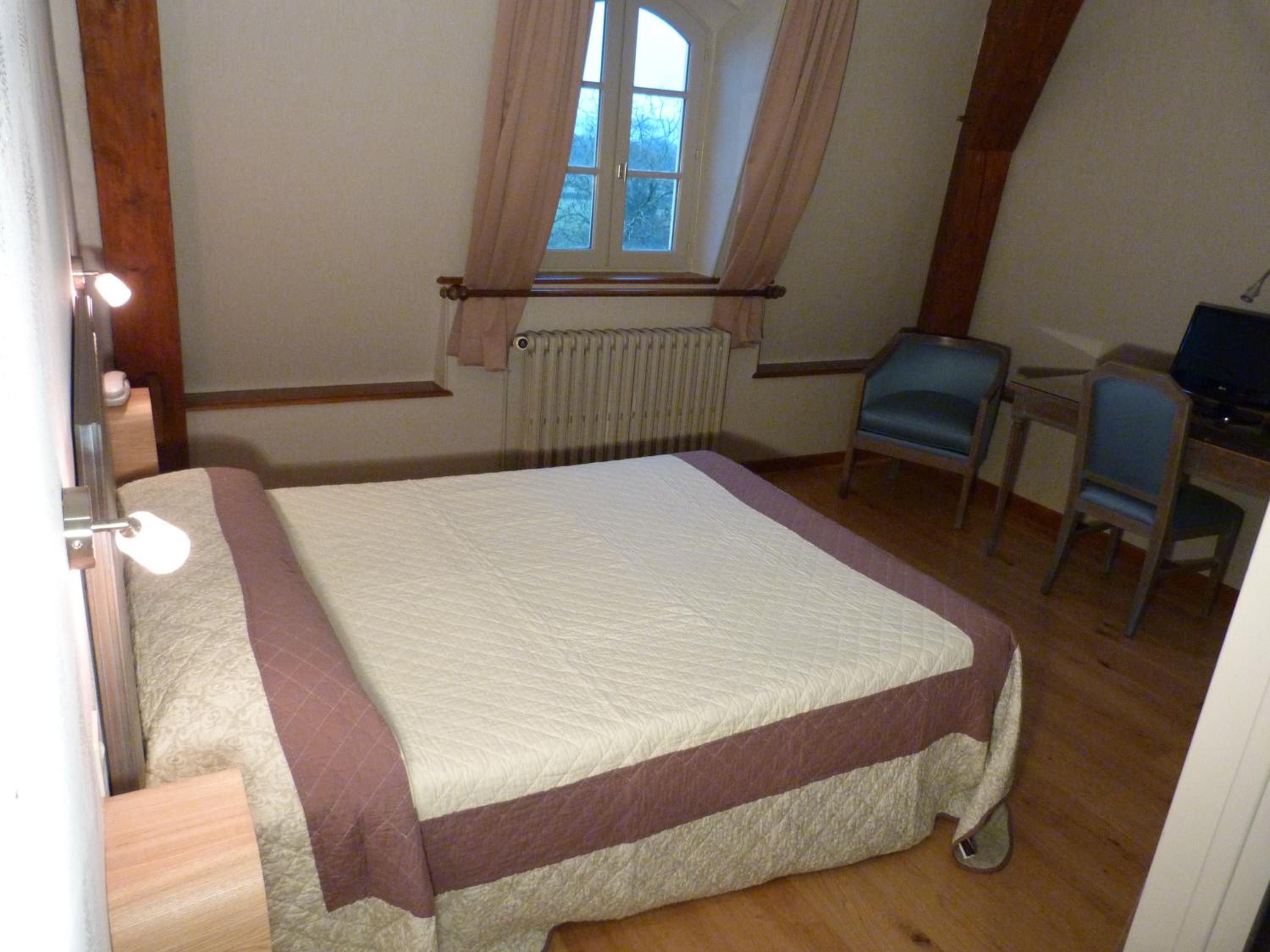 Photo 33