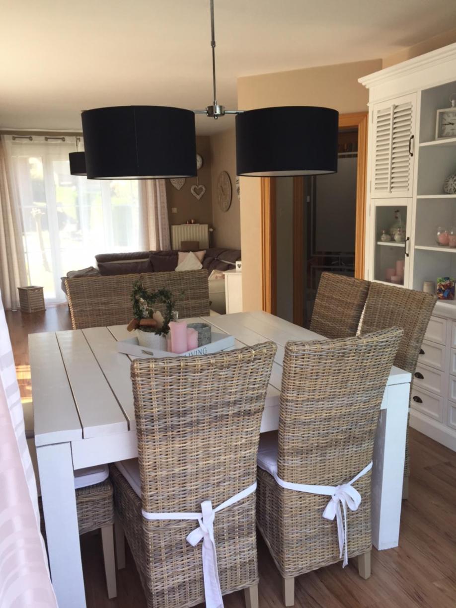 CHEZ NOUS