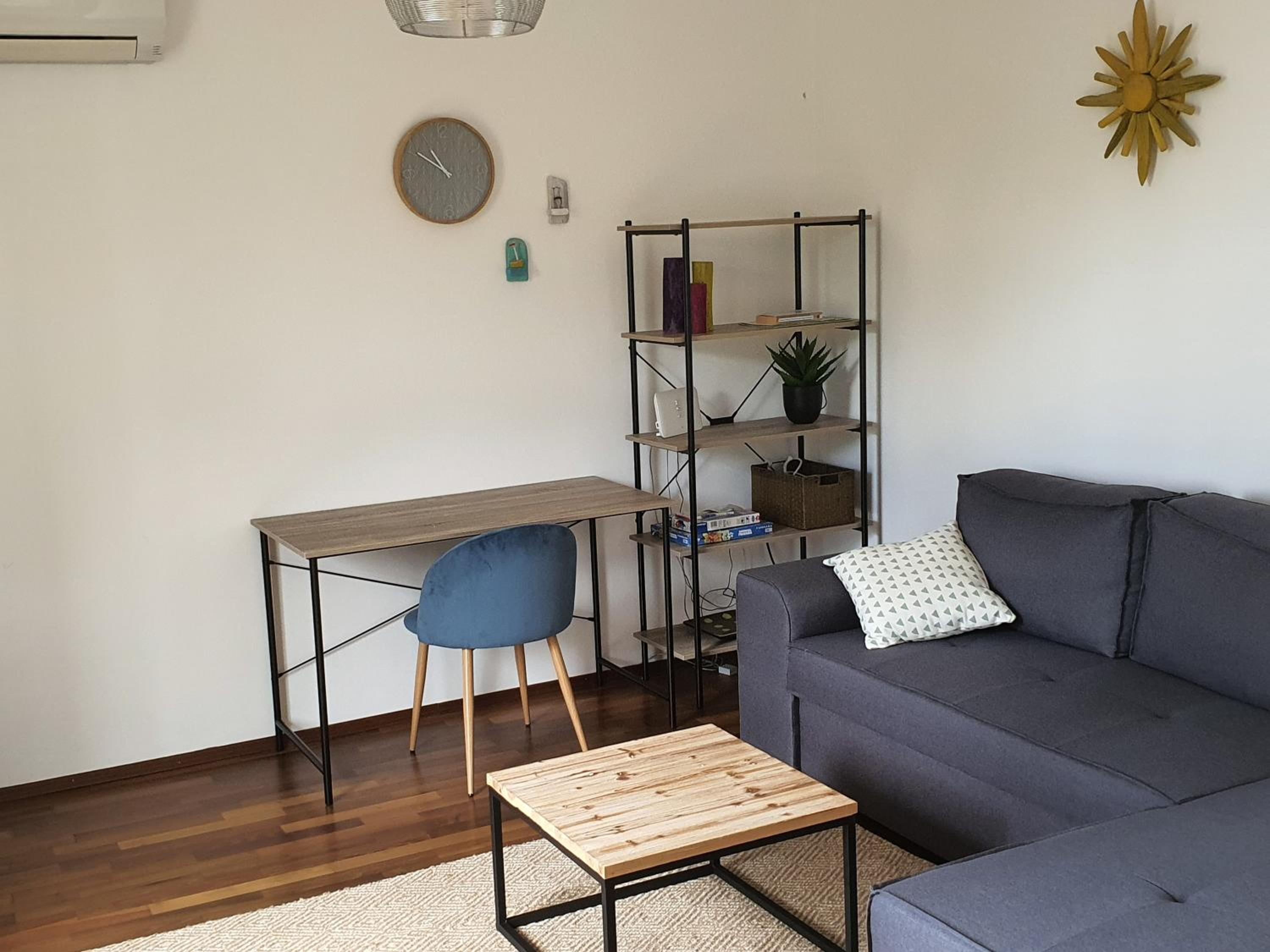 Sunny apartment 150 m from the sea view 2