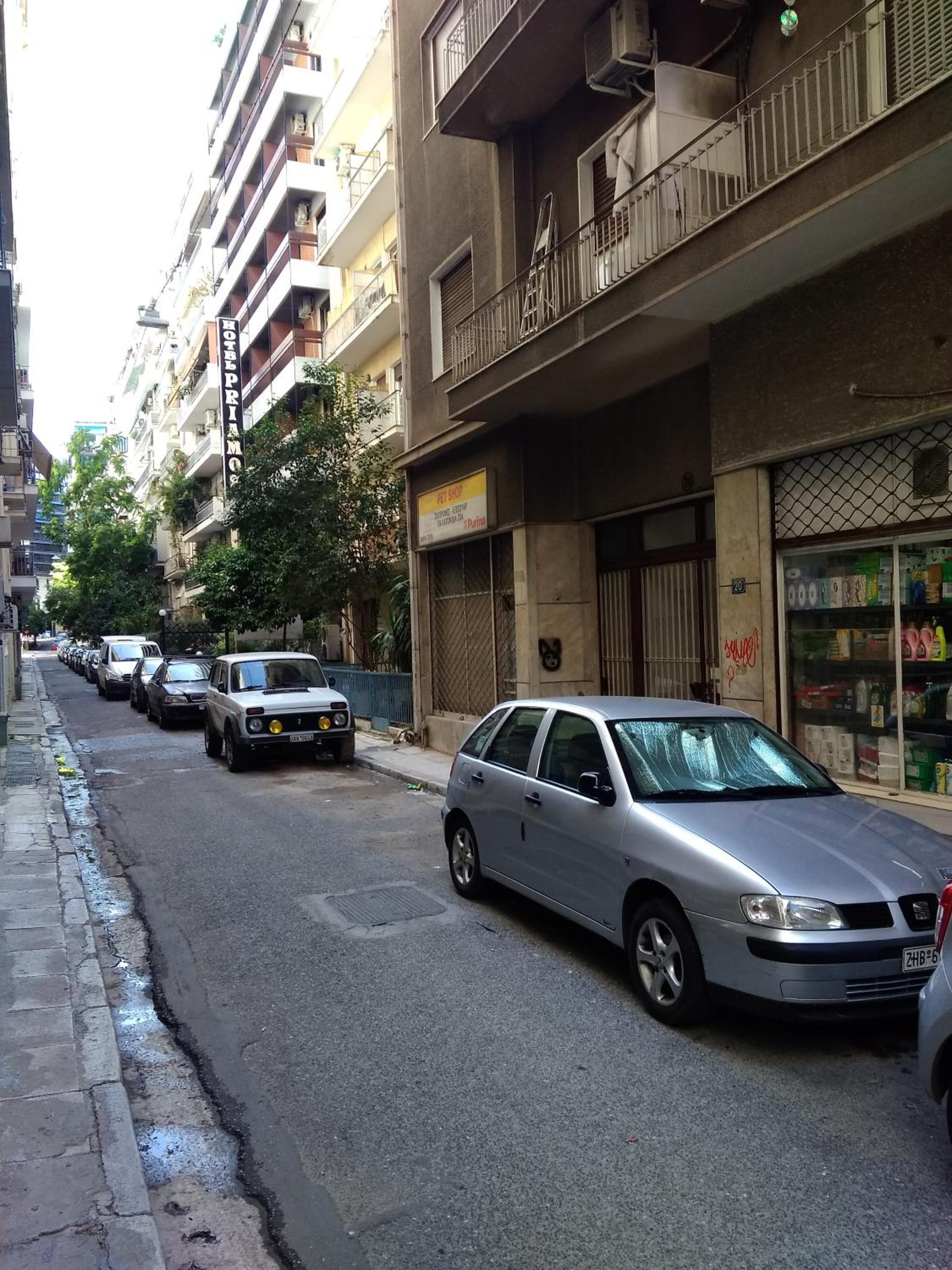 Yiannis Kalimarmaro Studio,Athens Center