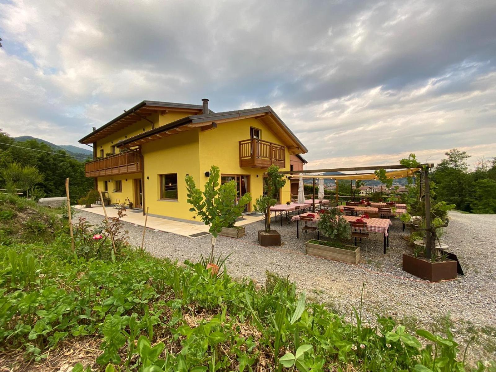 Agriturismo La Soglia Del Parco view 2
