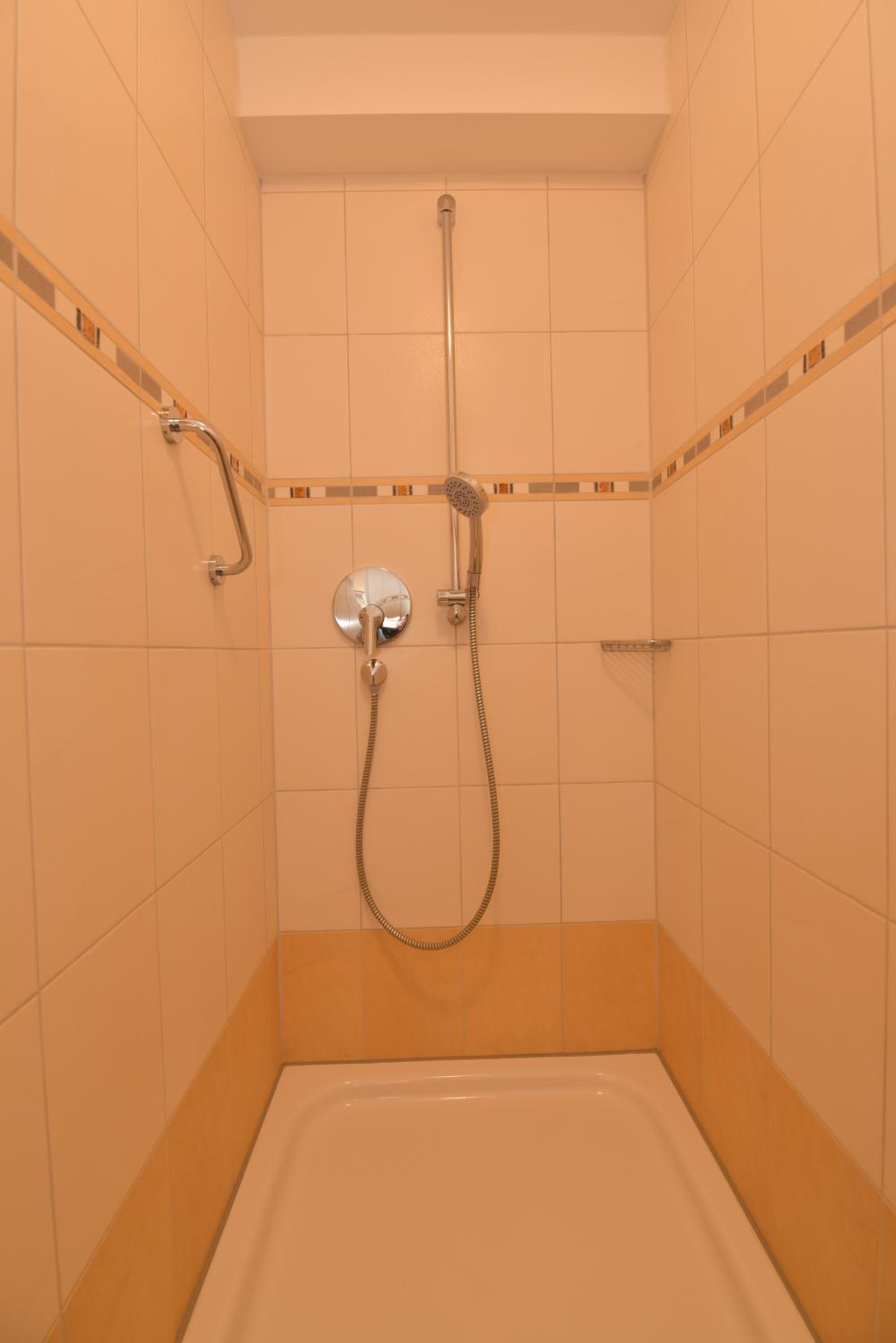 Photo 38