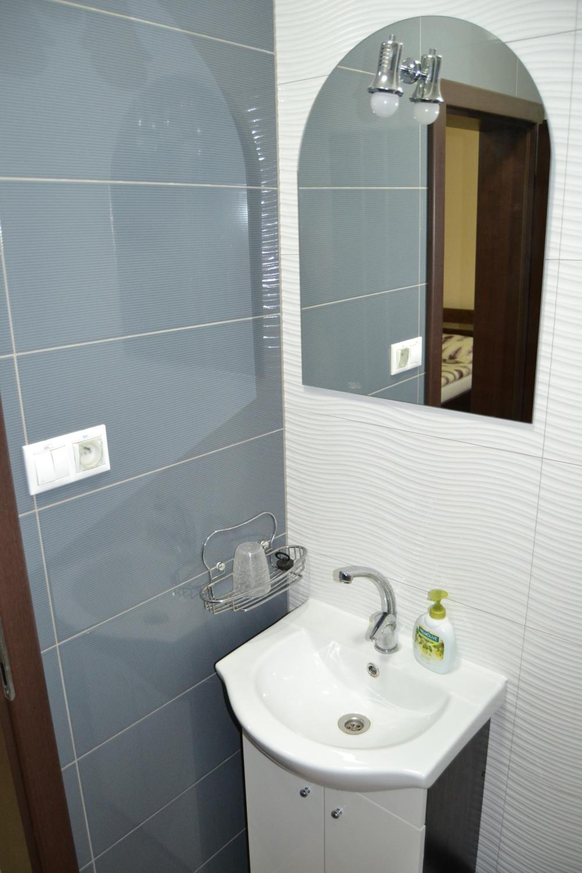 Photo 33