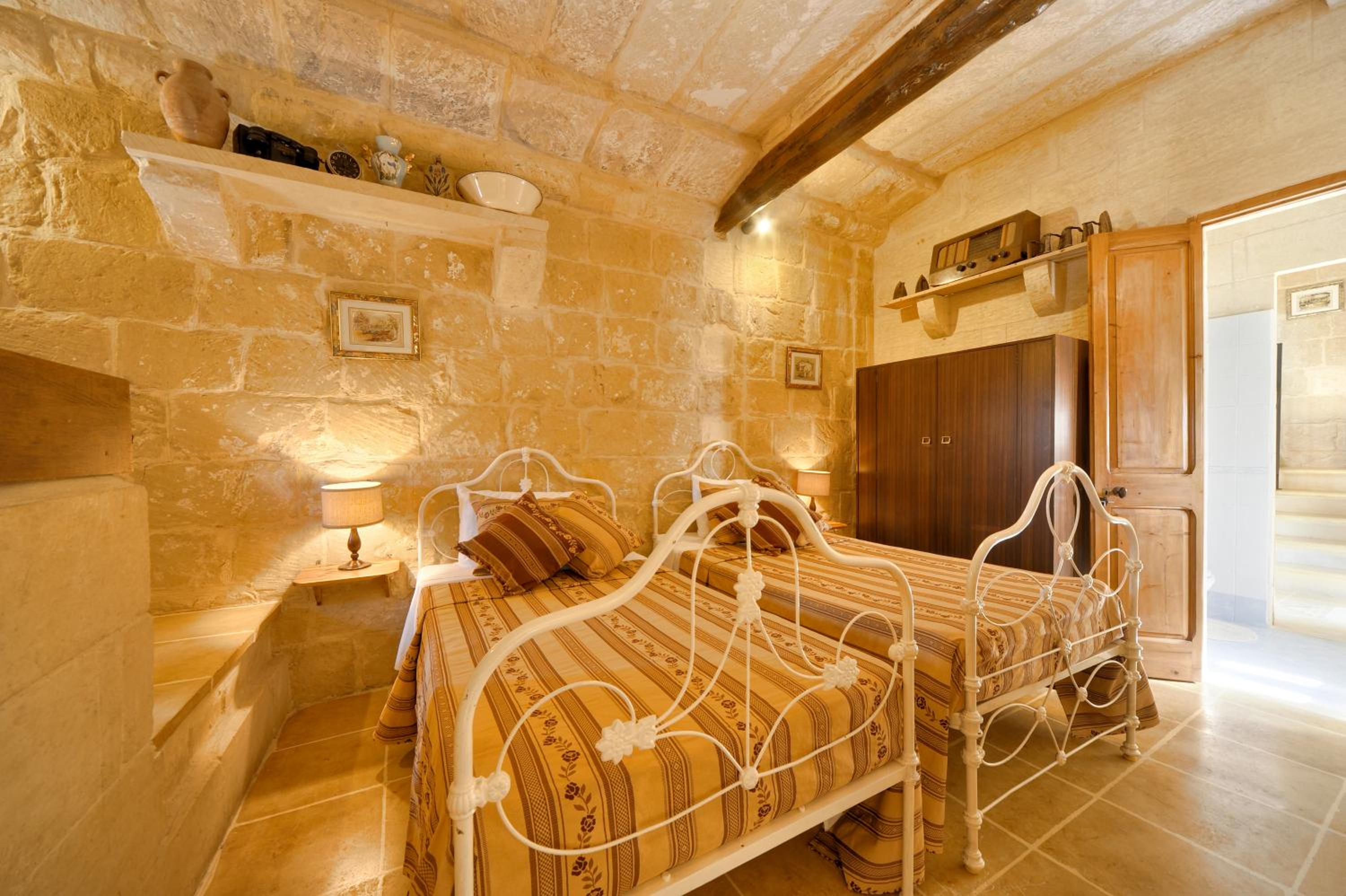 Tal-Barun Farmhouse view 4