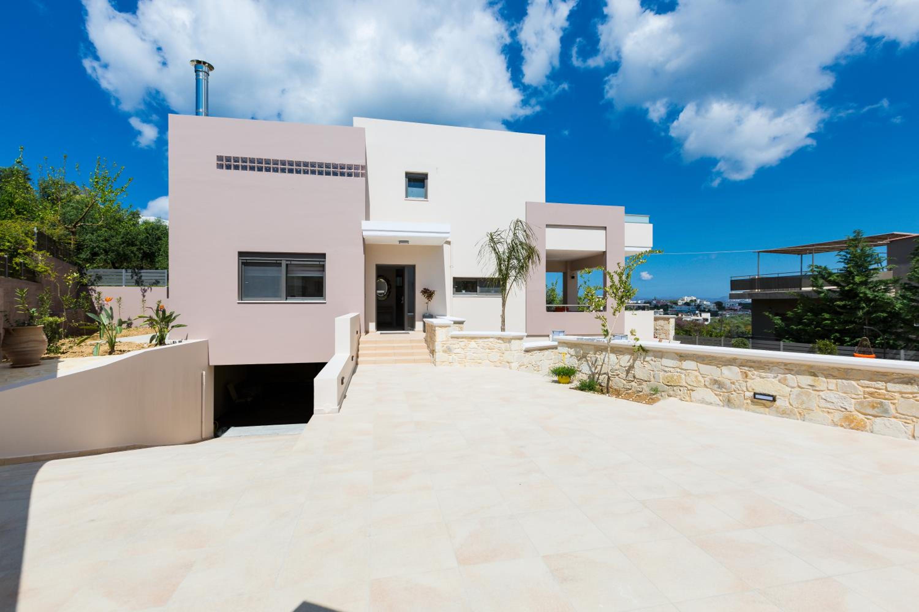 Peris Villa