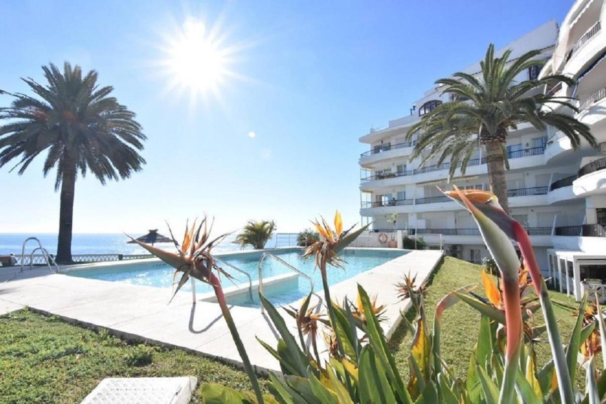 ACAPULCO PLAYA -Nerja photo 2