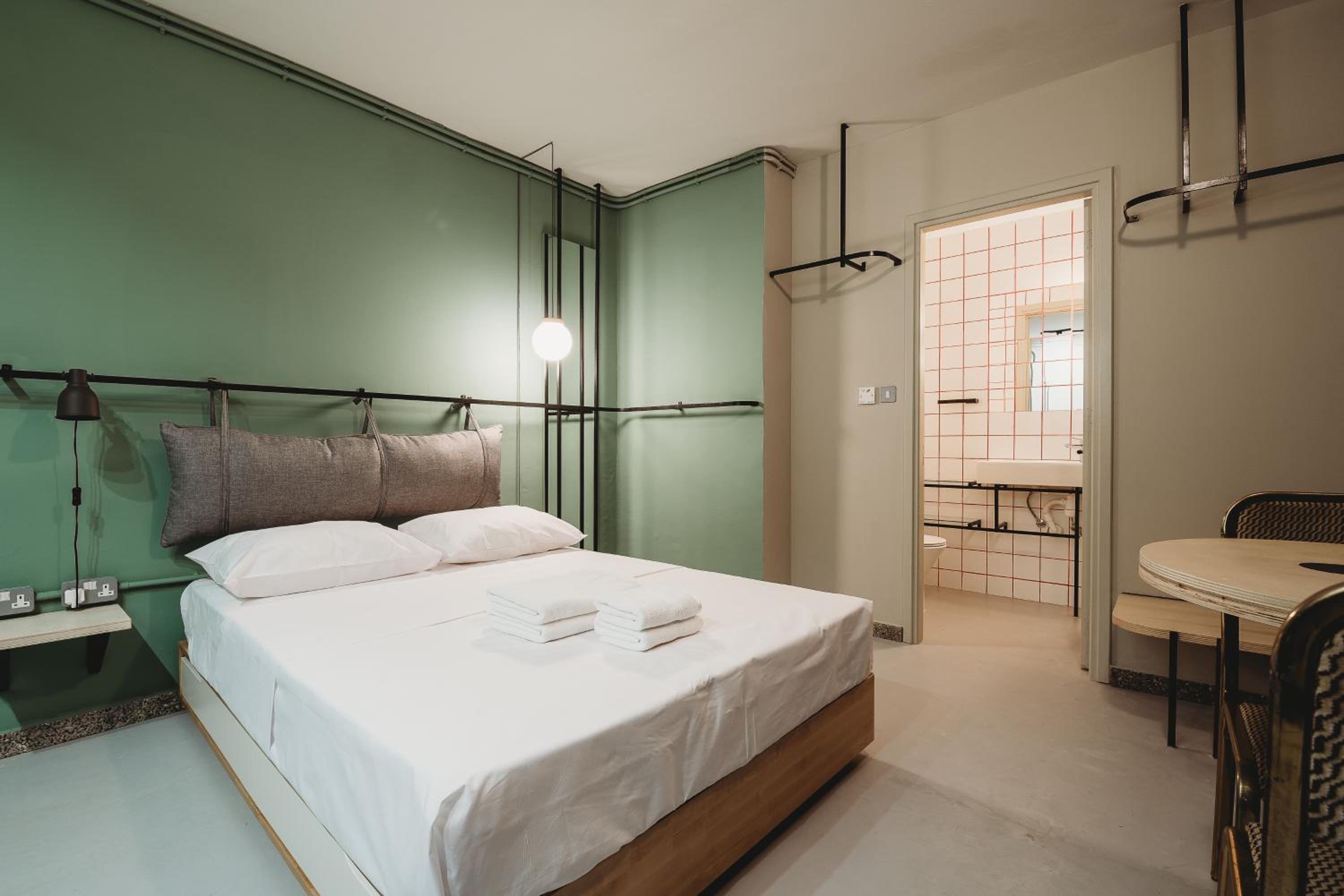 eins rooms - city center