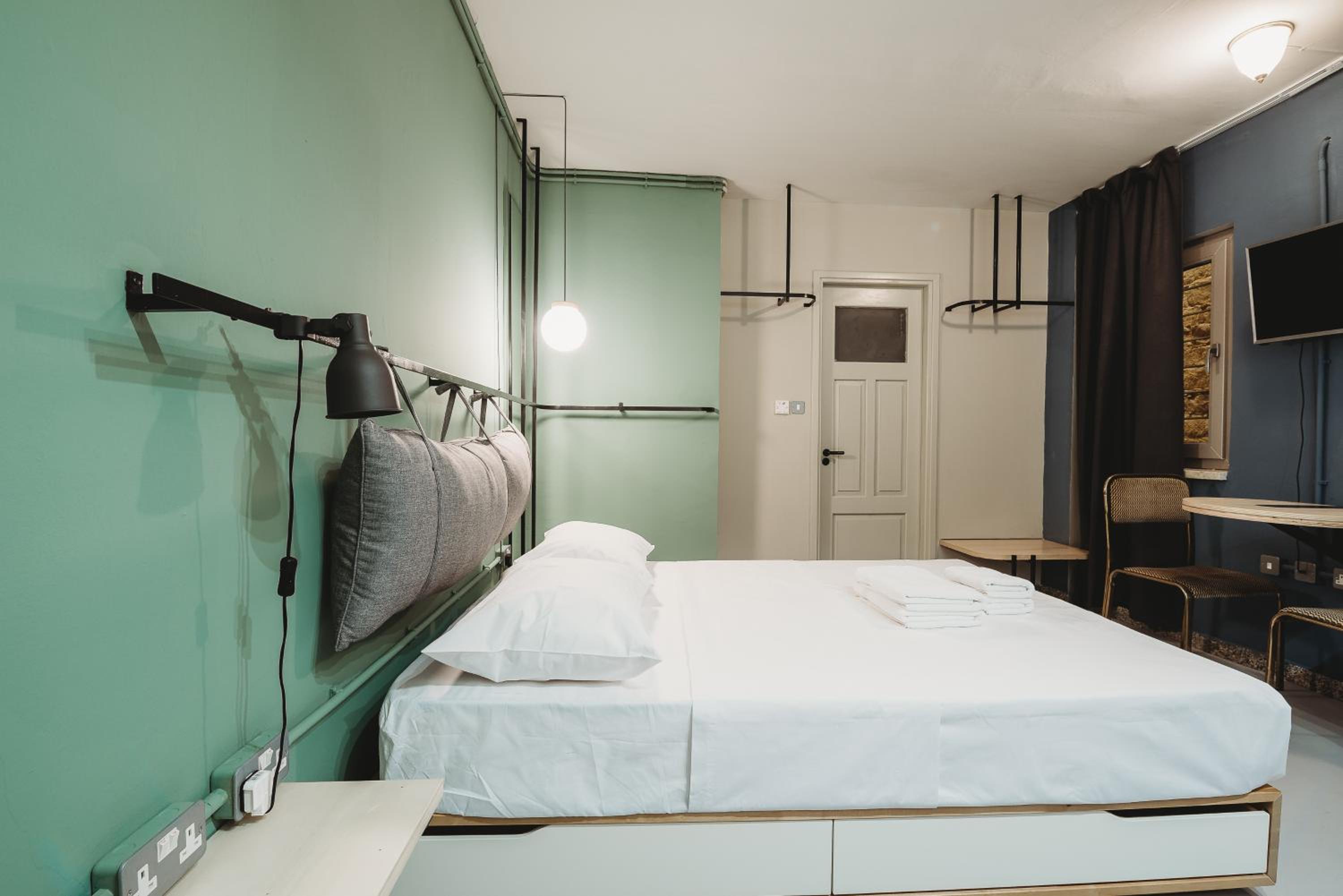 eins rooms - city center