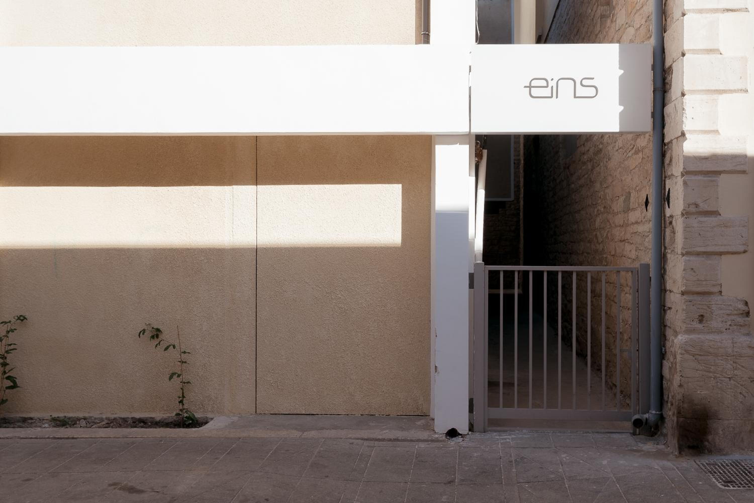 eins rooms - city center