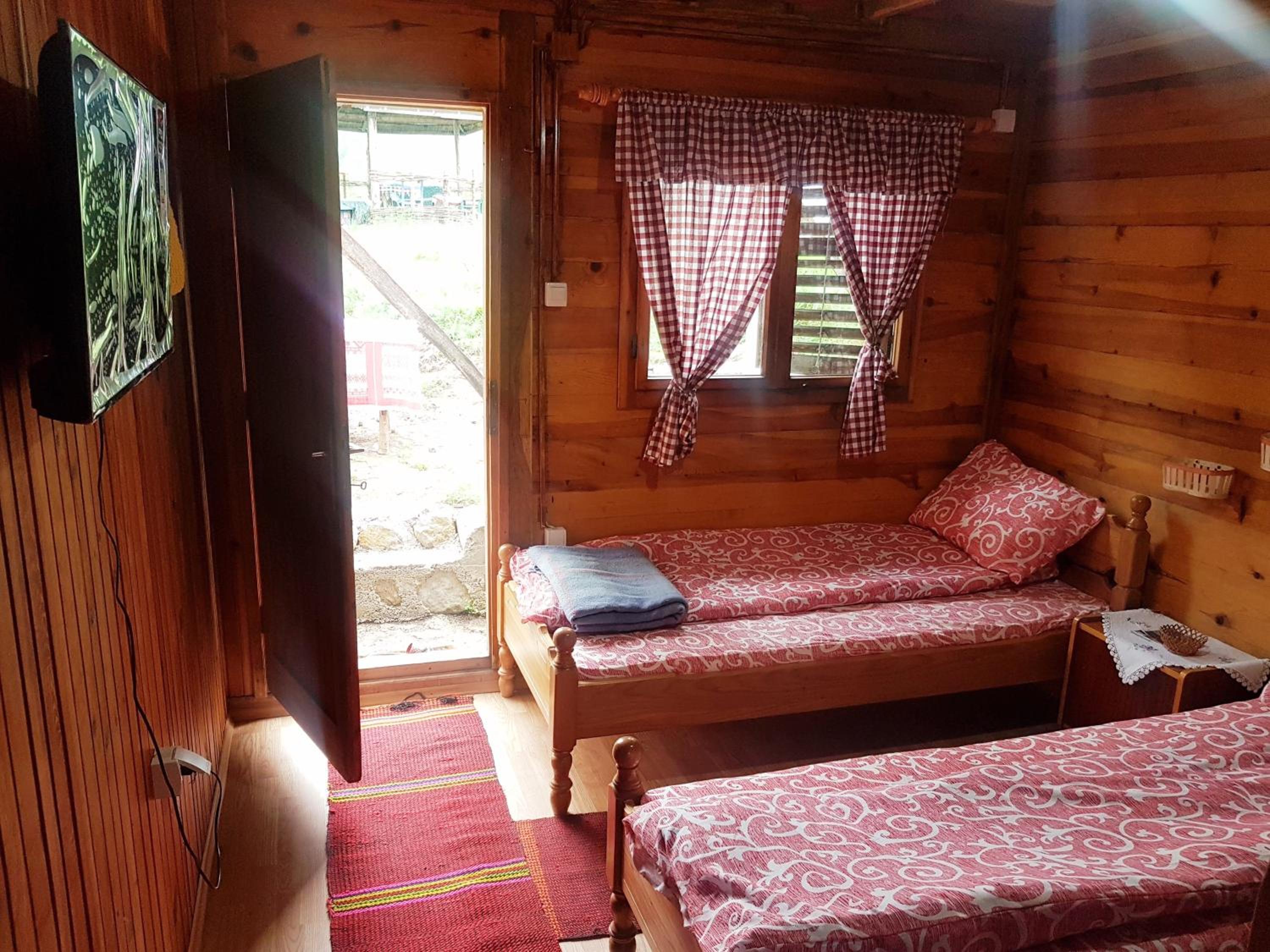 Log cabin Uvac (Vikendica Saponjic)