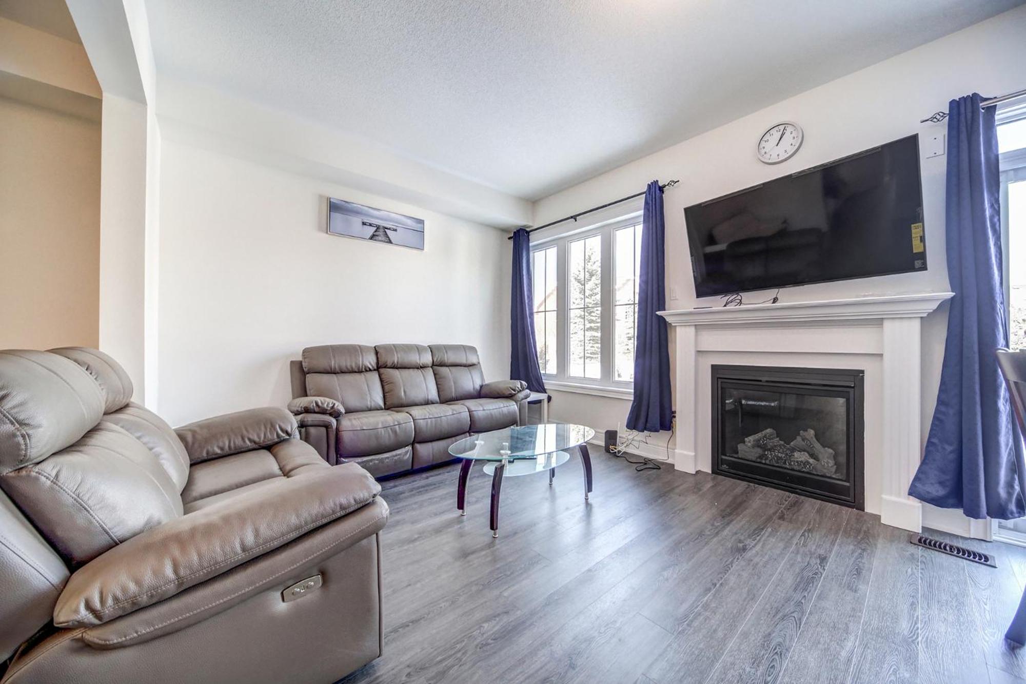 Executive Town Home-Mountain View-Historic Snowbridge Village, Walking Distance to the Resort