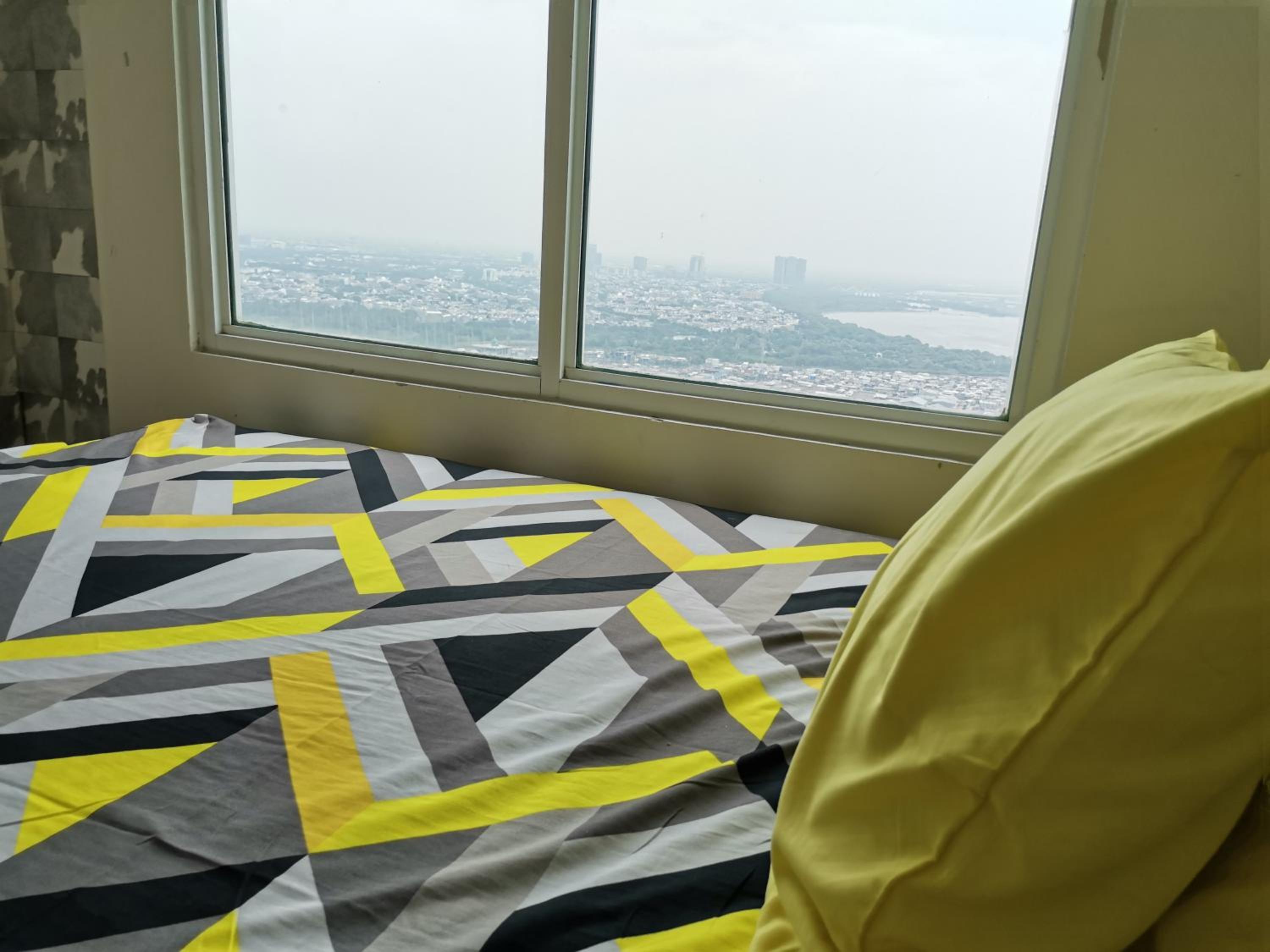 4 Bed Condo Sleeping by The Sea view 3