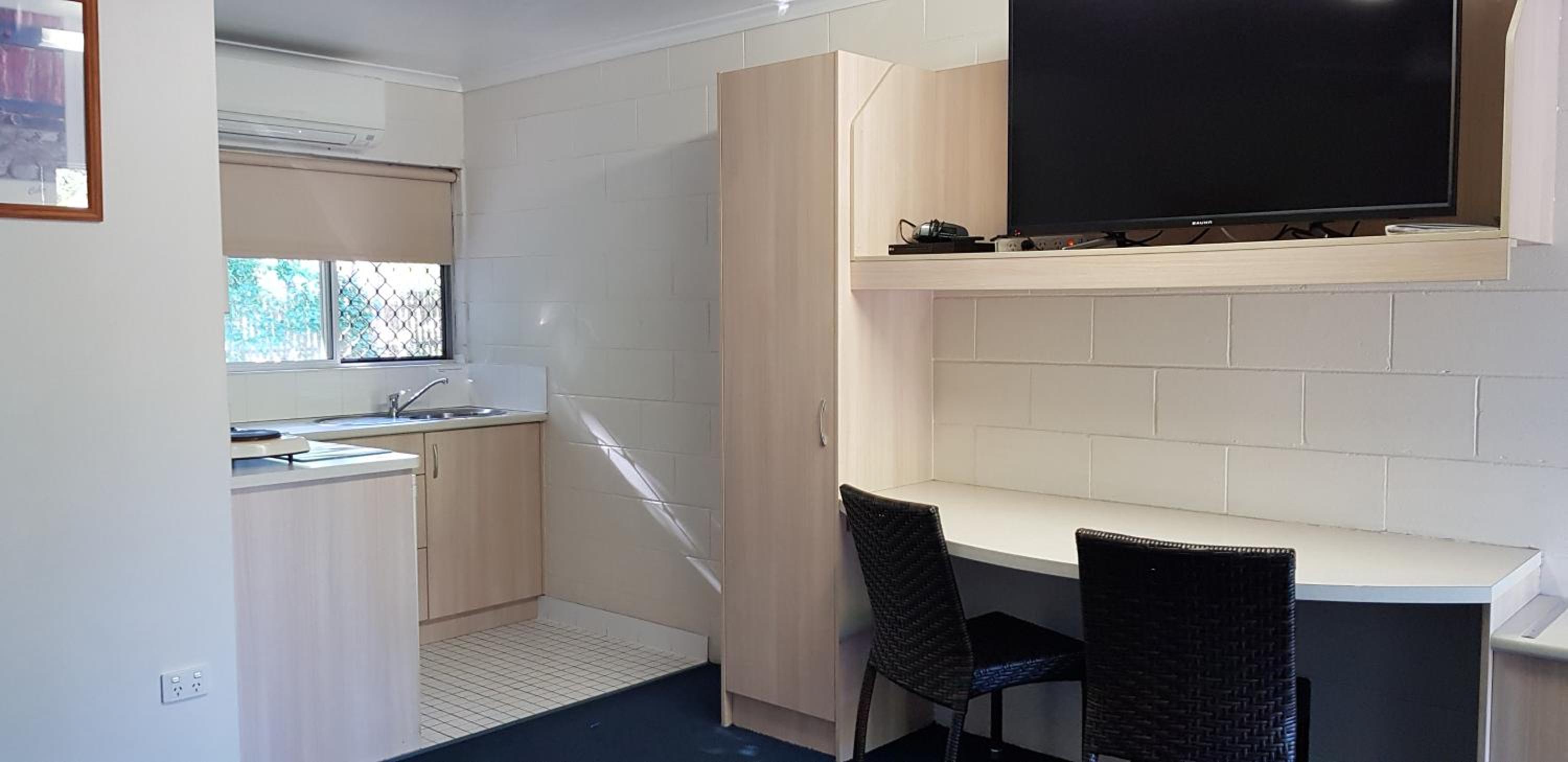 Mango Tree Motel - Property Image 25