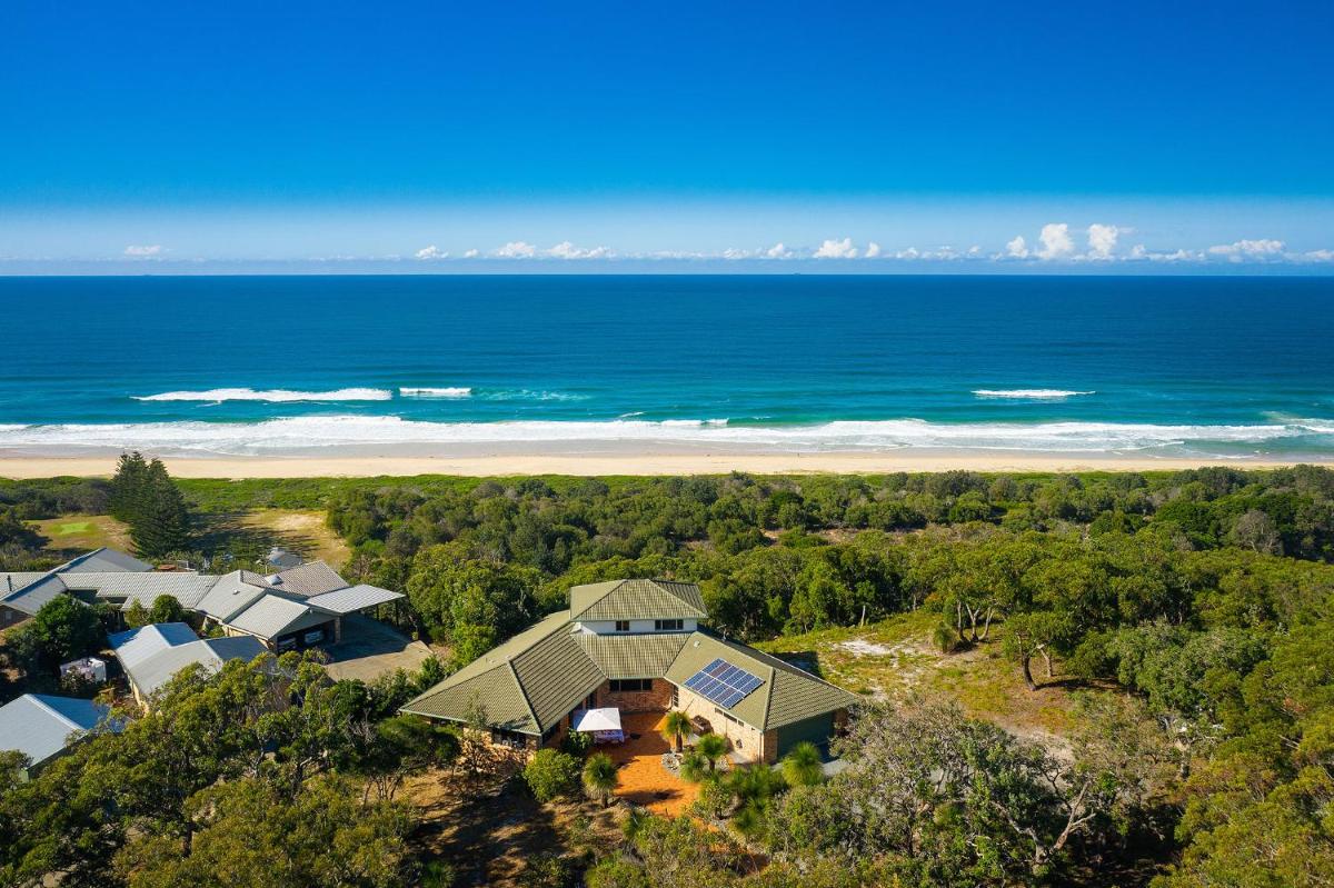 Seascape @ 19 Pindari - privacy, space, views
