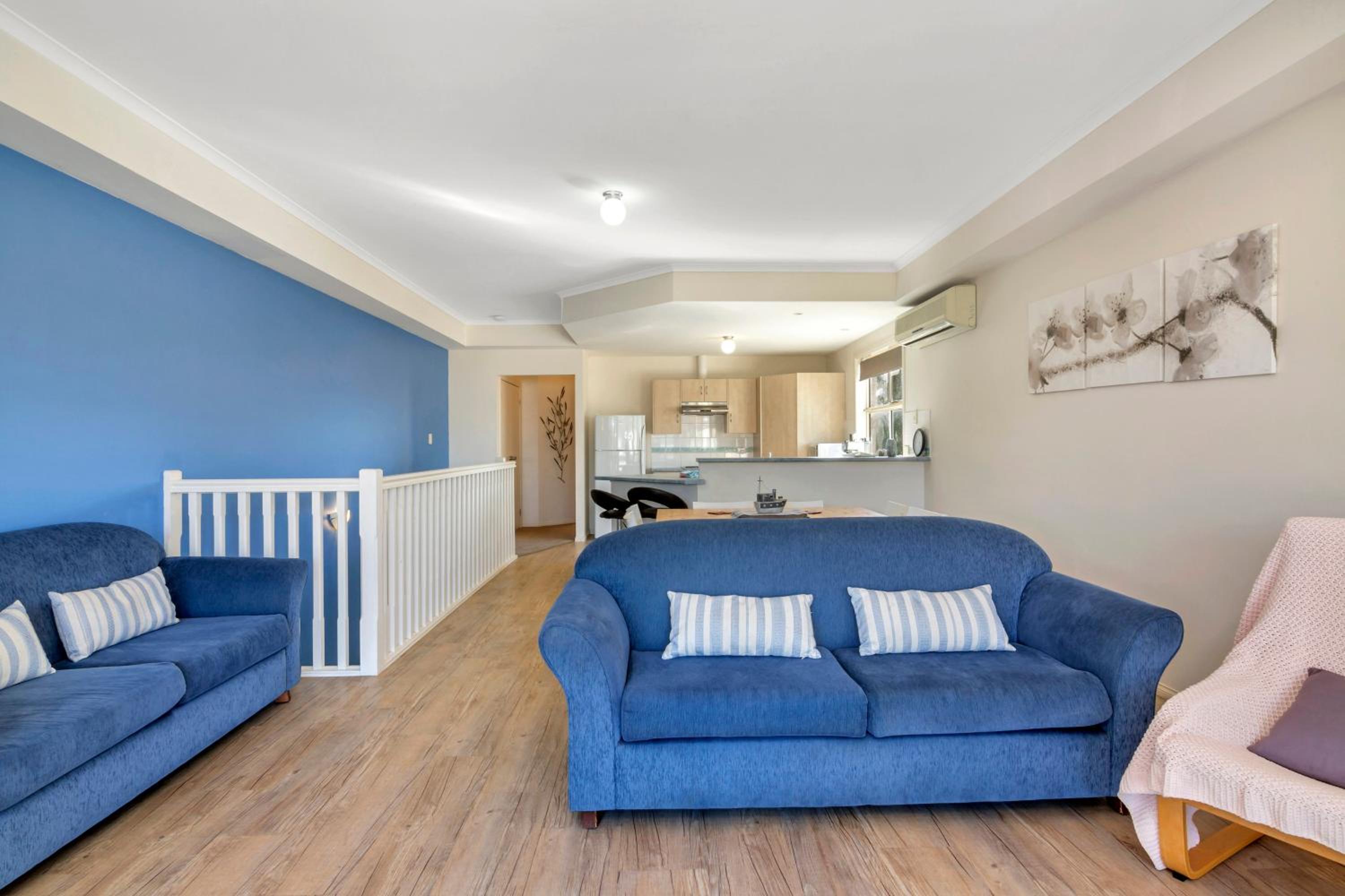 The Lighthouse - Port Willunga - C21 SouthCoast Holidays