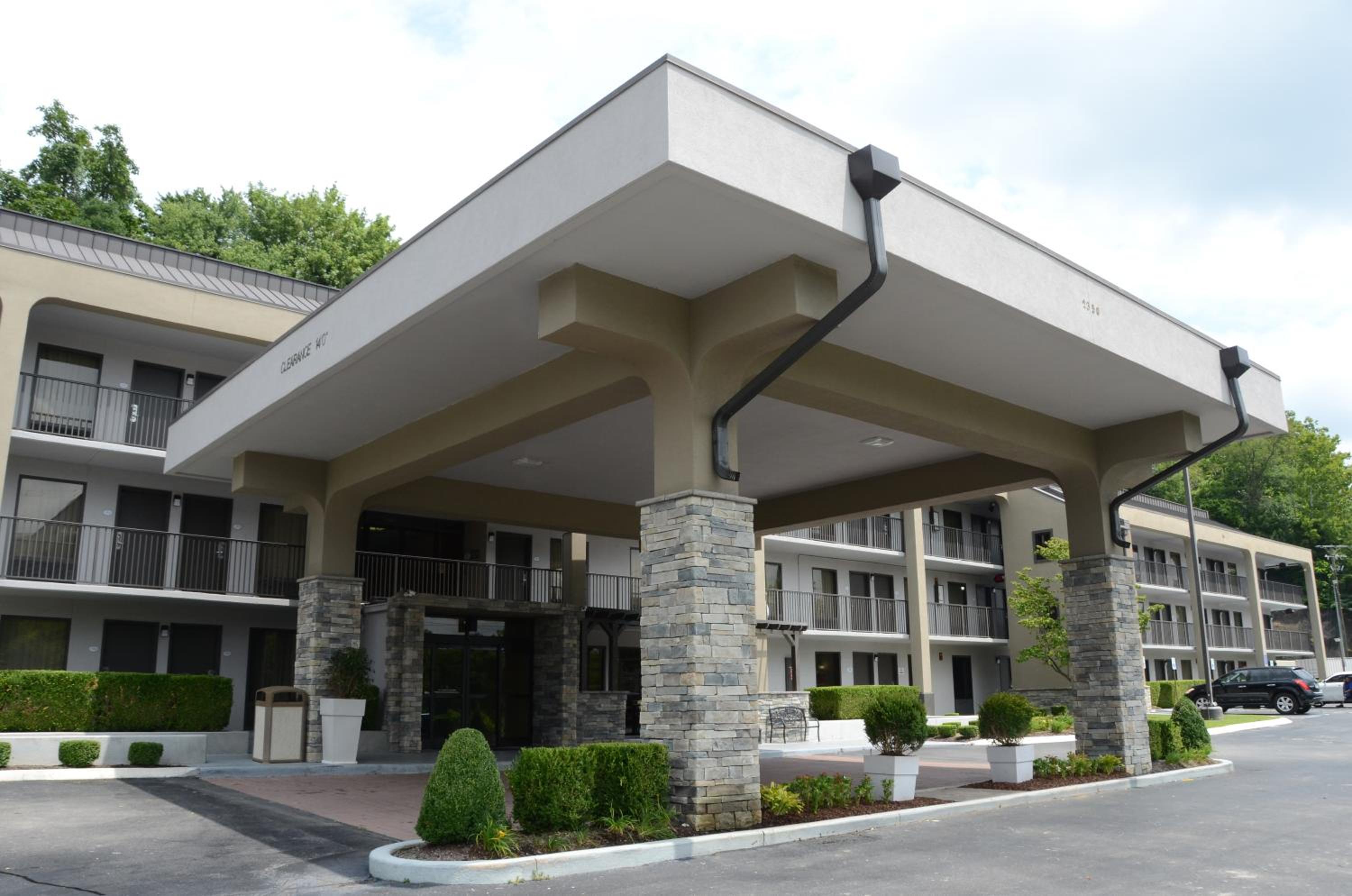 Baymont by Wyndham Nashville Airport - Property Image 57
