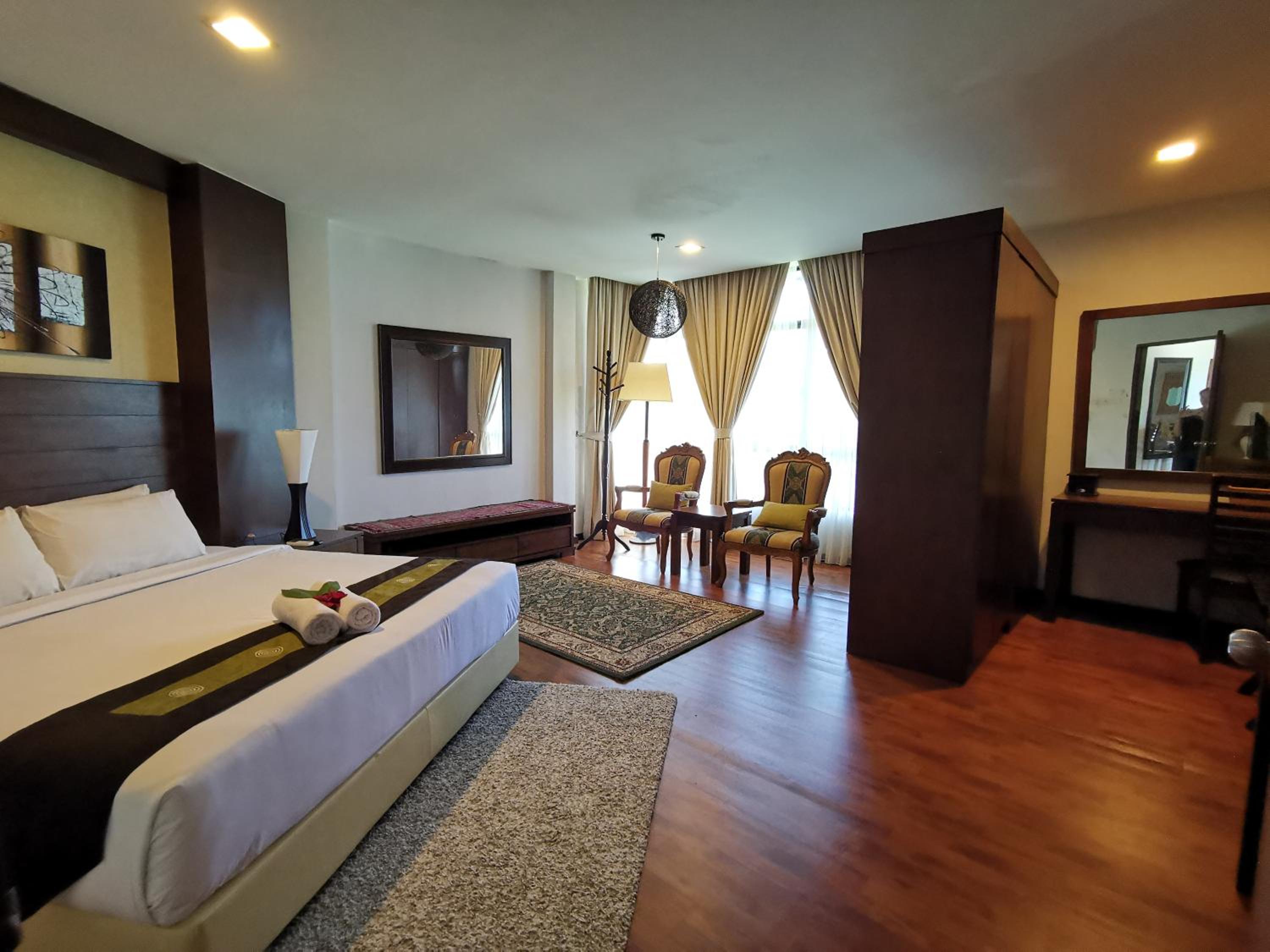 Samsuria Beach Apartment Resort