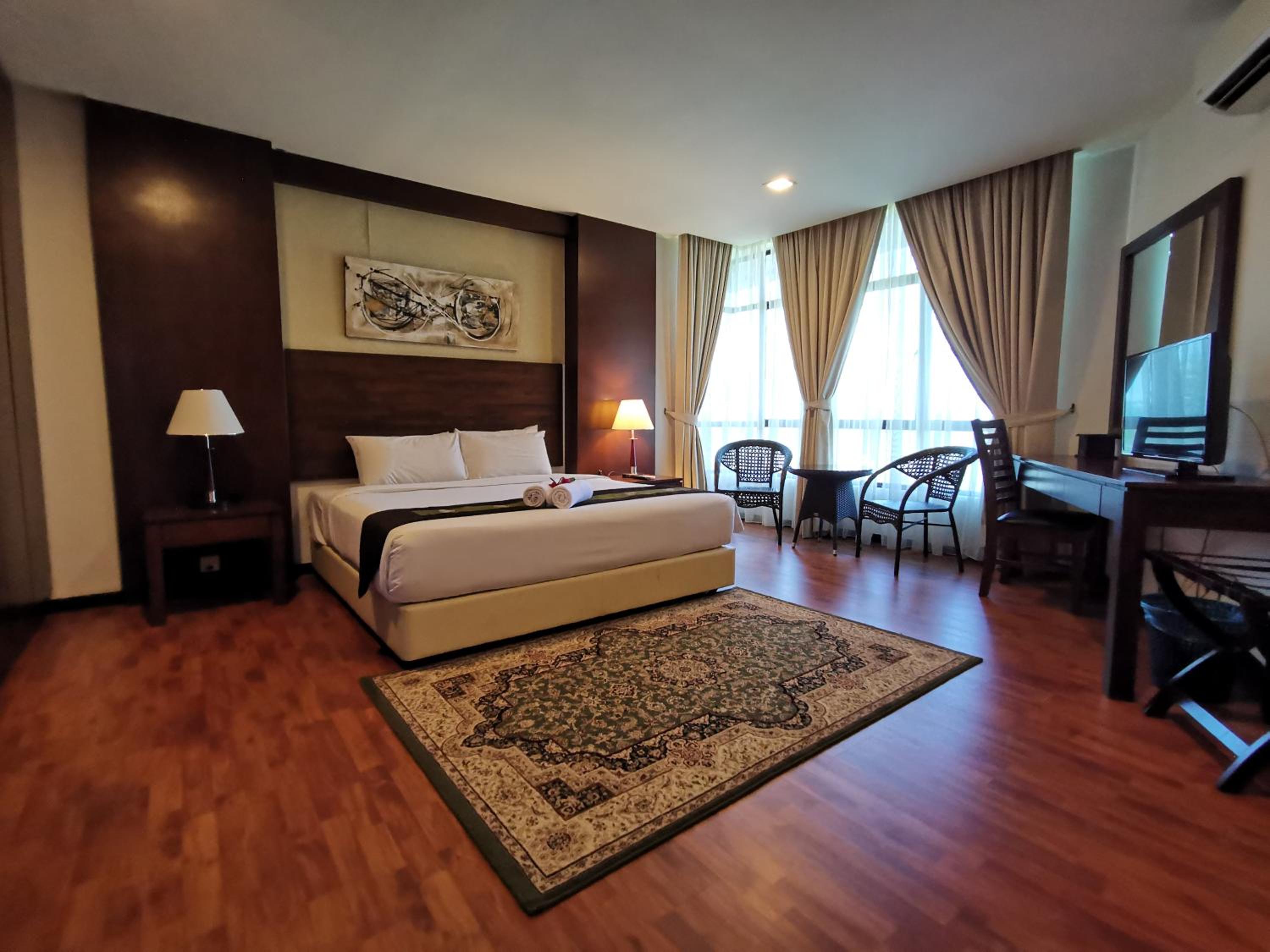 Samsuria Beach Apartment Resort