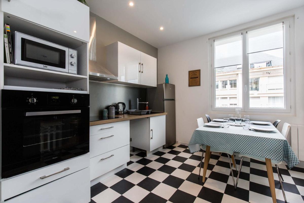Appartement 2 chambres hypercentre Saint Nazaire view 3