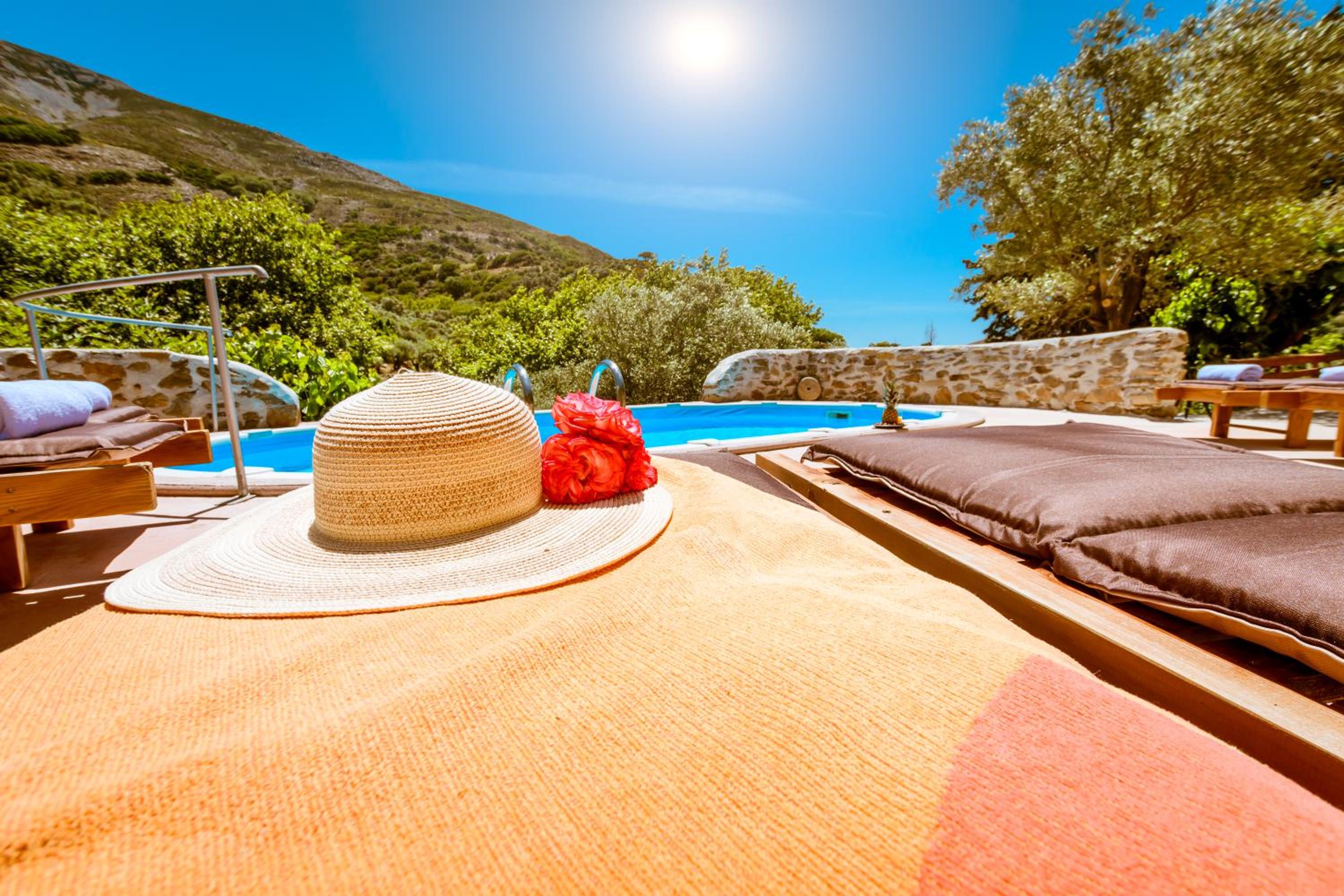Ellafos Traditional Living-Elafonisi Couples Retreat