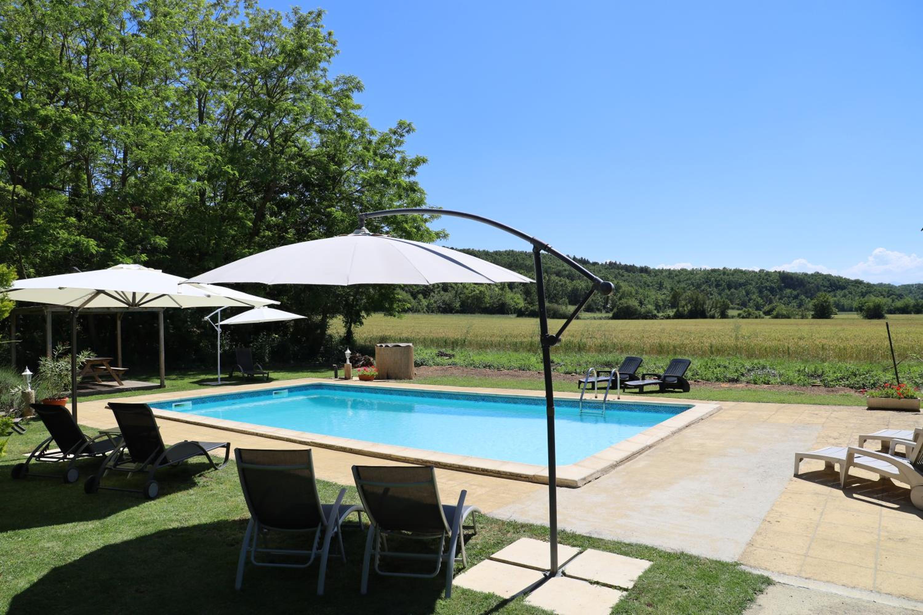 Domaine de Pouroutounat view 3
