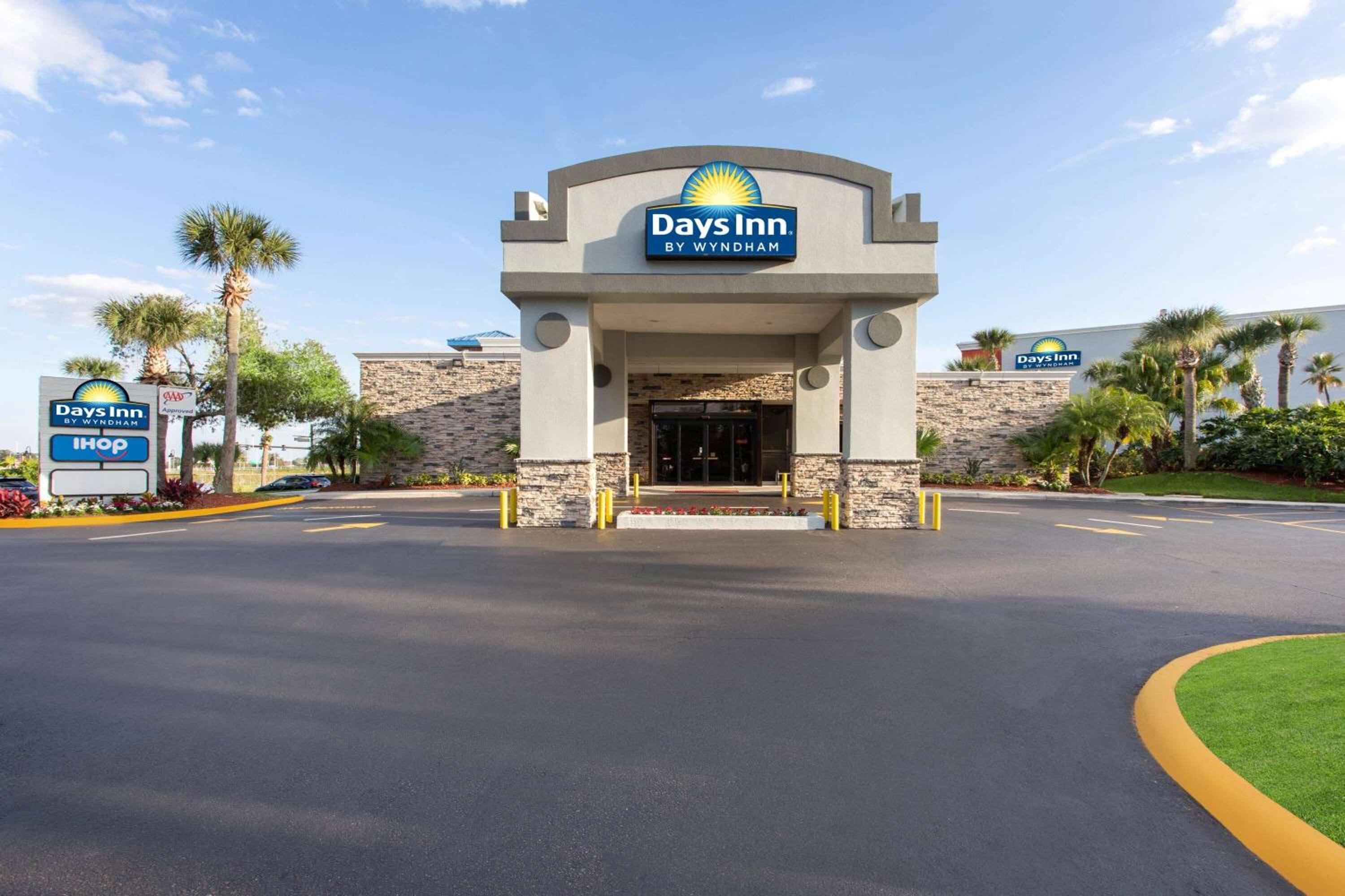 Days Inn by Wyndham Orlando Conv. Center/International Dr-0