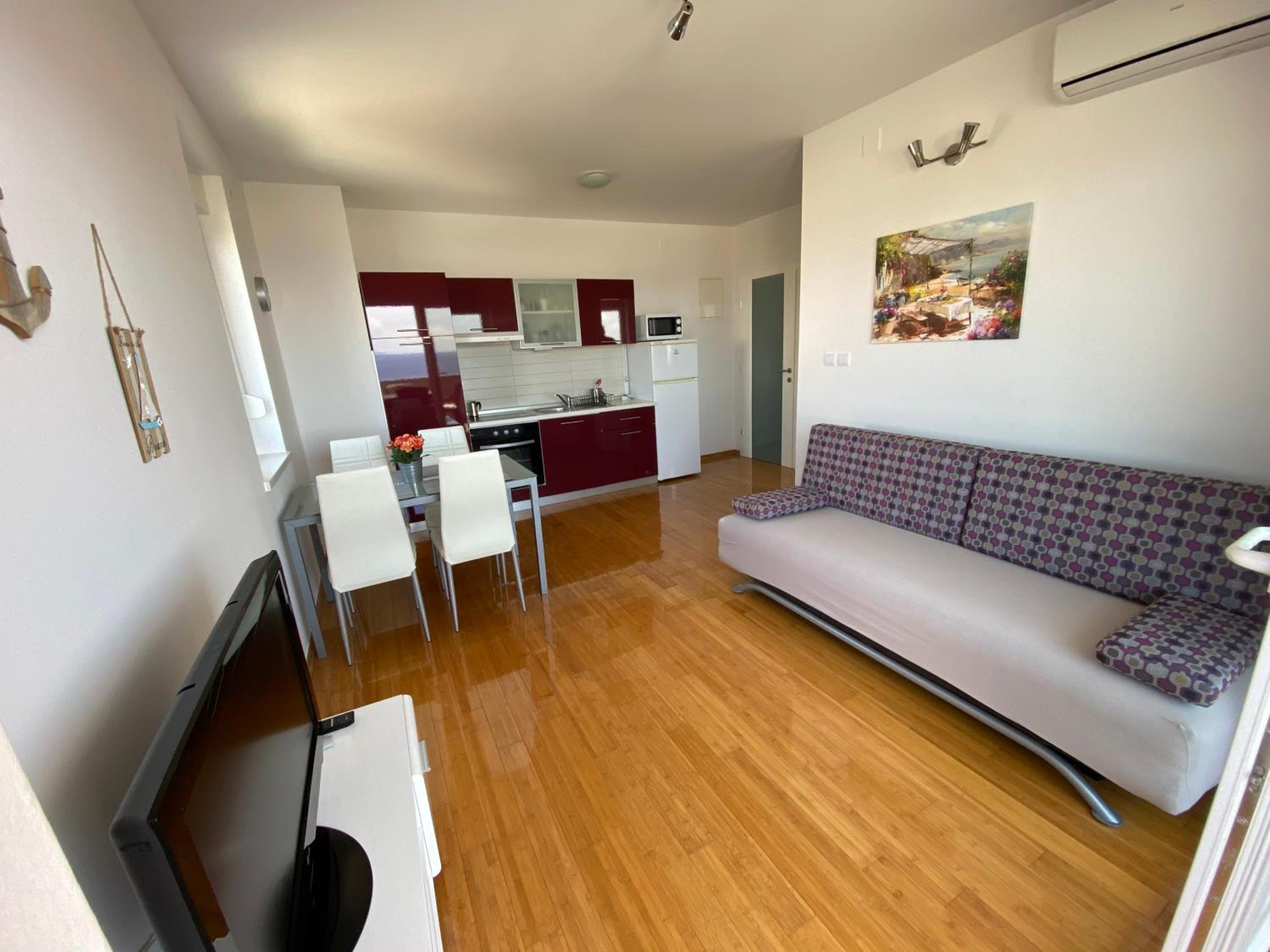 Apartment Emmy view 5