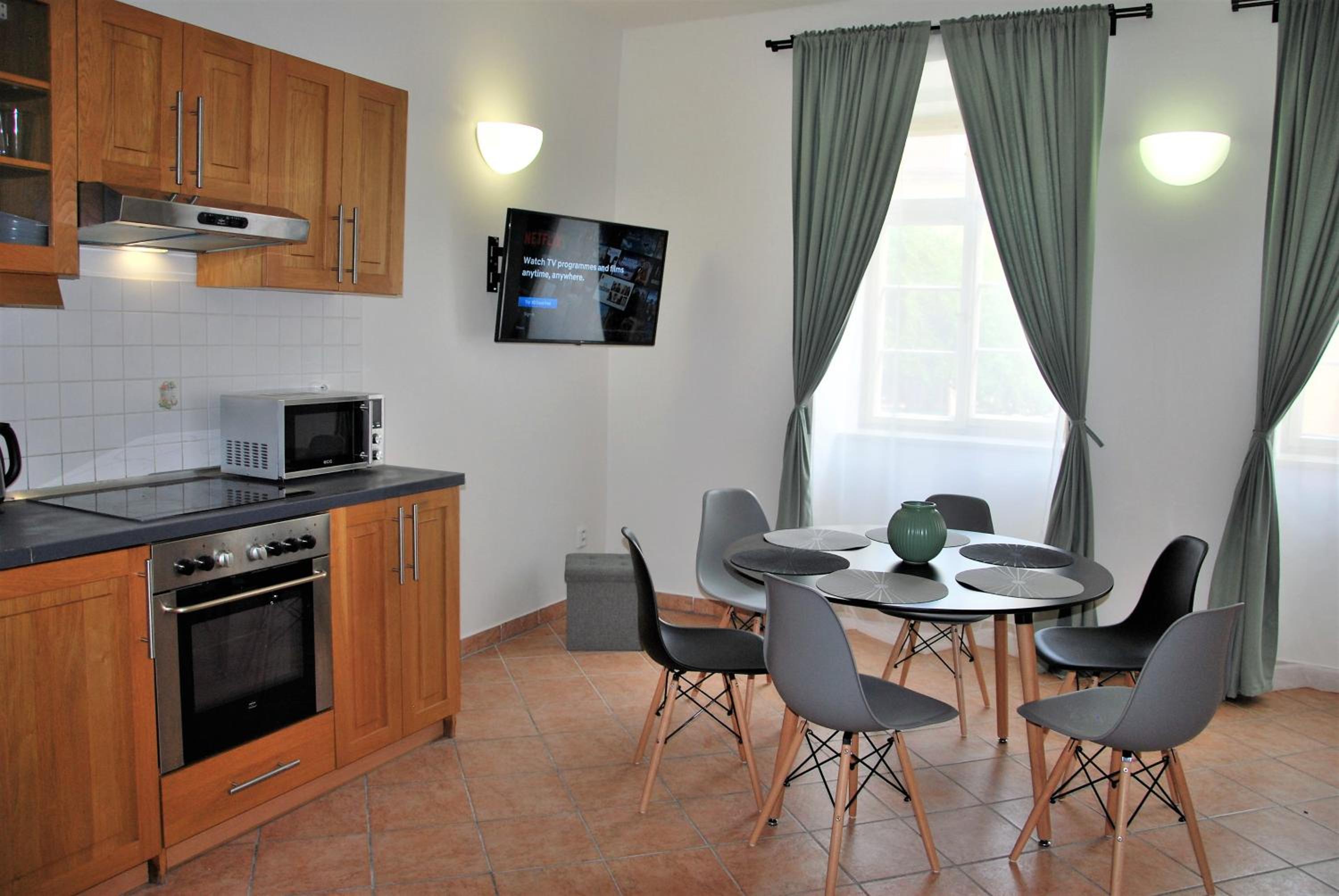 White Swan Boutique Apartments