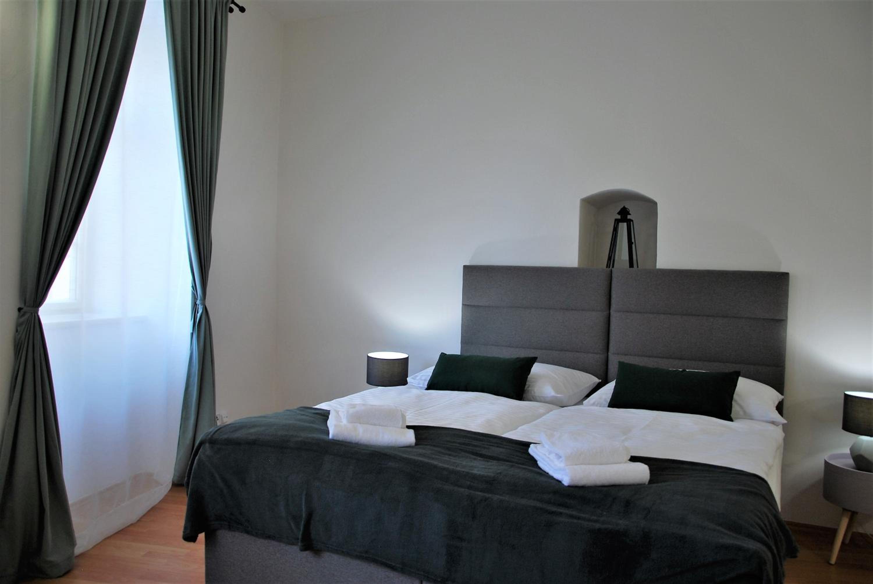 White Swan Boutique Apartments