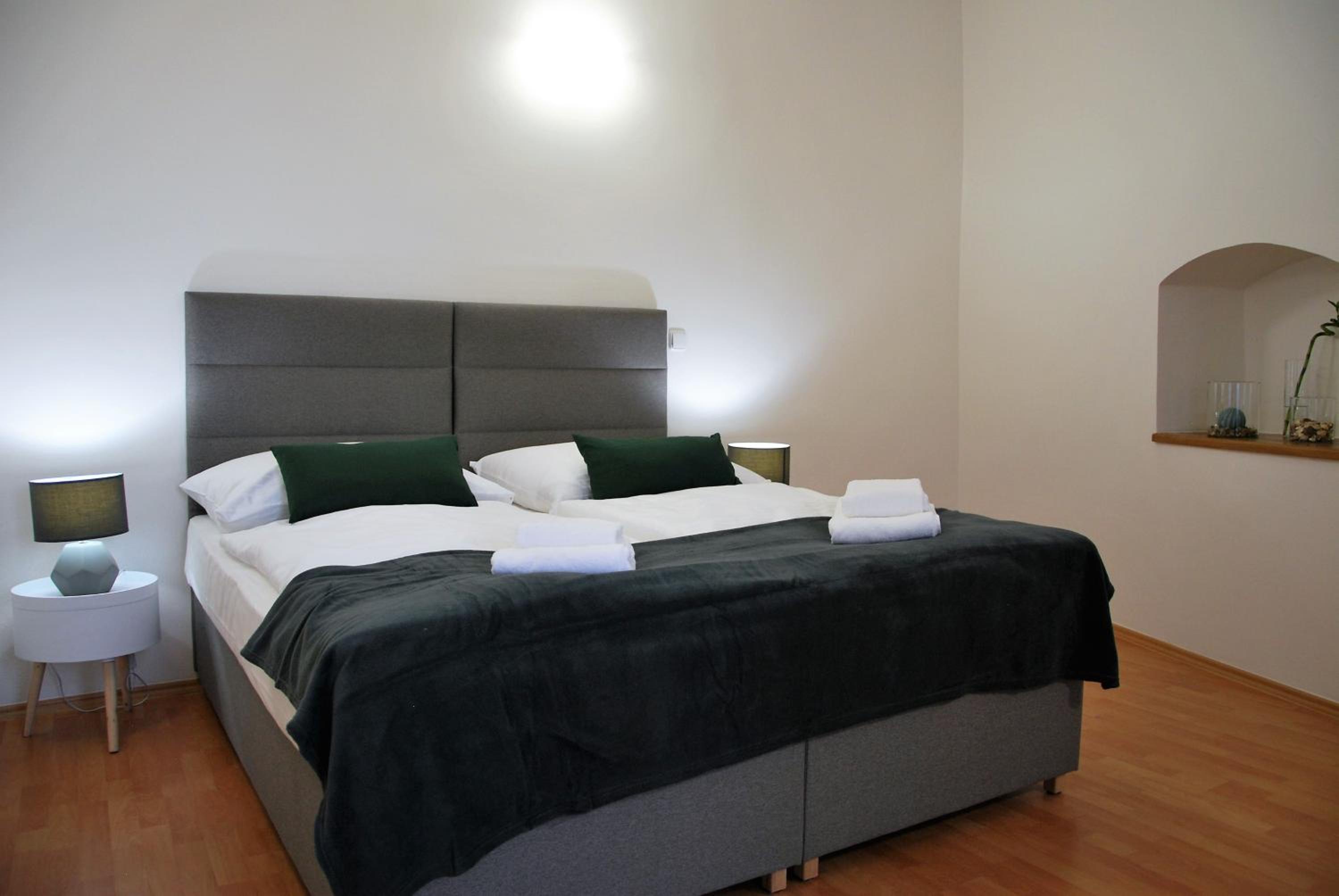 White Swan Boutique Apartments